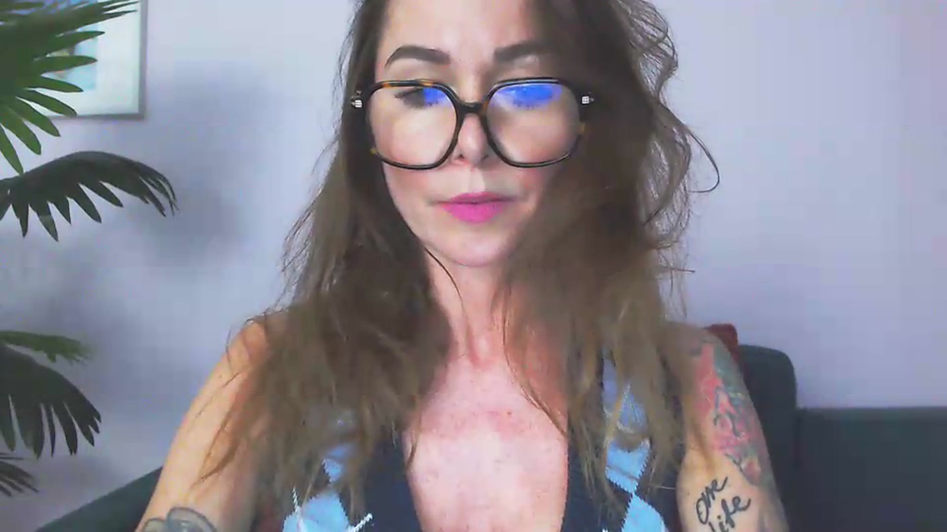Gallery image thumbnail from Delilah_sweet's myfreecams stream on, 06/10/2026, 16:45 image 19 of 20