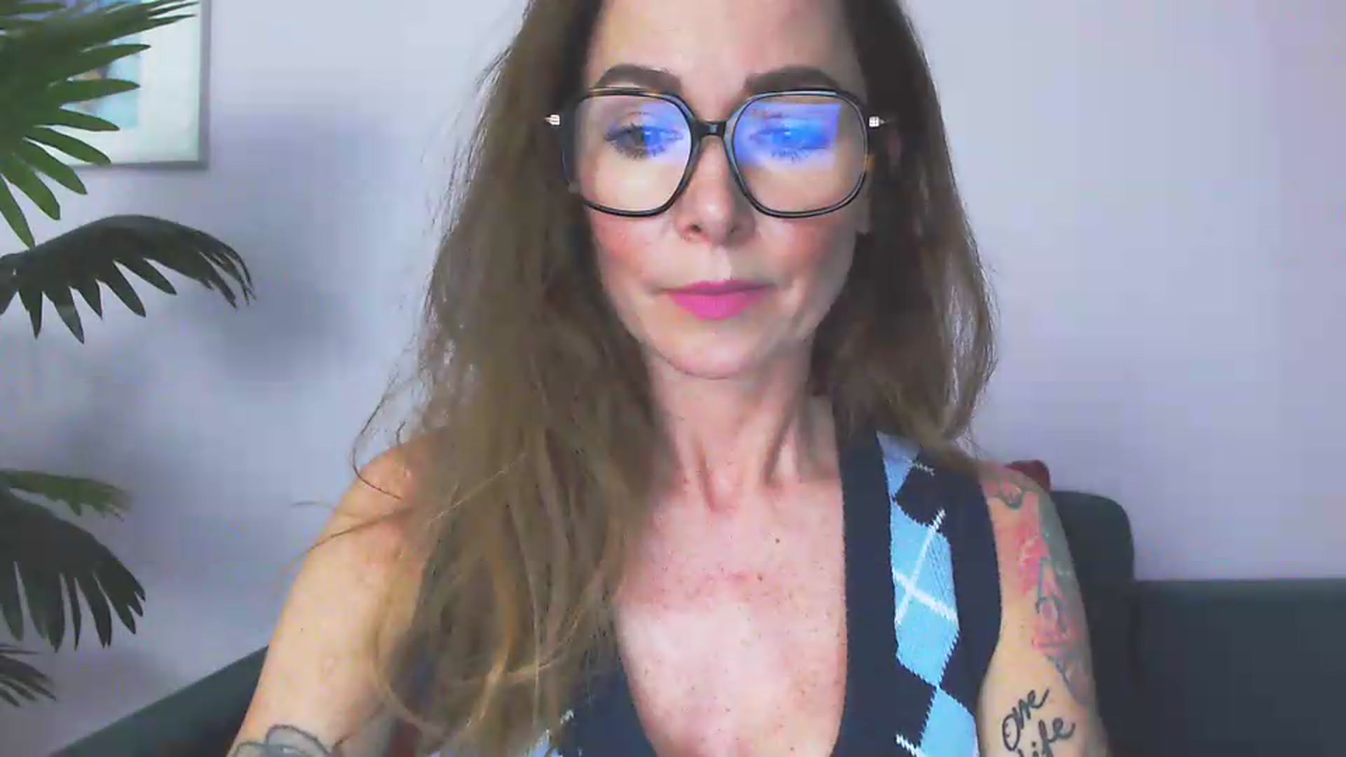 Gallery image thumbnail from Delilah_sweet's myfreecams stream on, 06/10/2026, 16:45 image 8 of 20