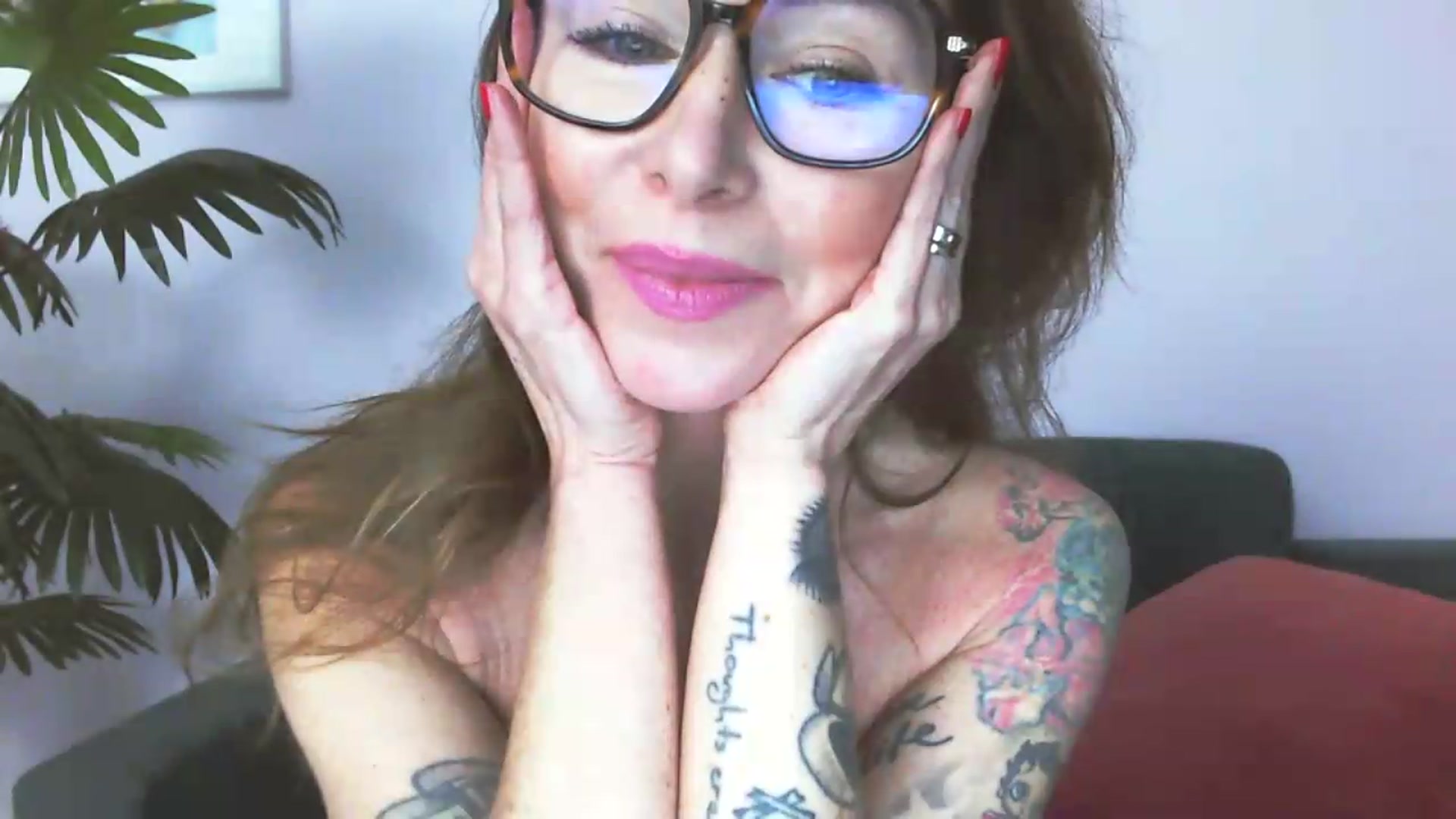 Gallery image thumbnail from Delilah_sweet's myfreecams stream on, 06/16/2026, 18:02 image 9 of 20