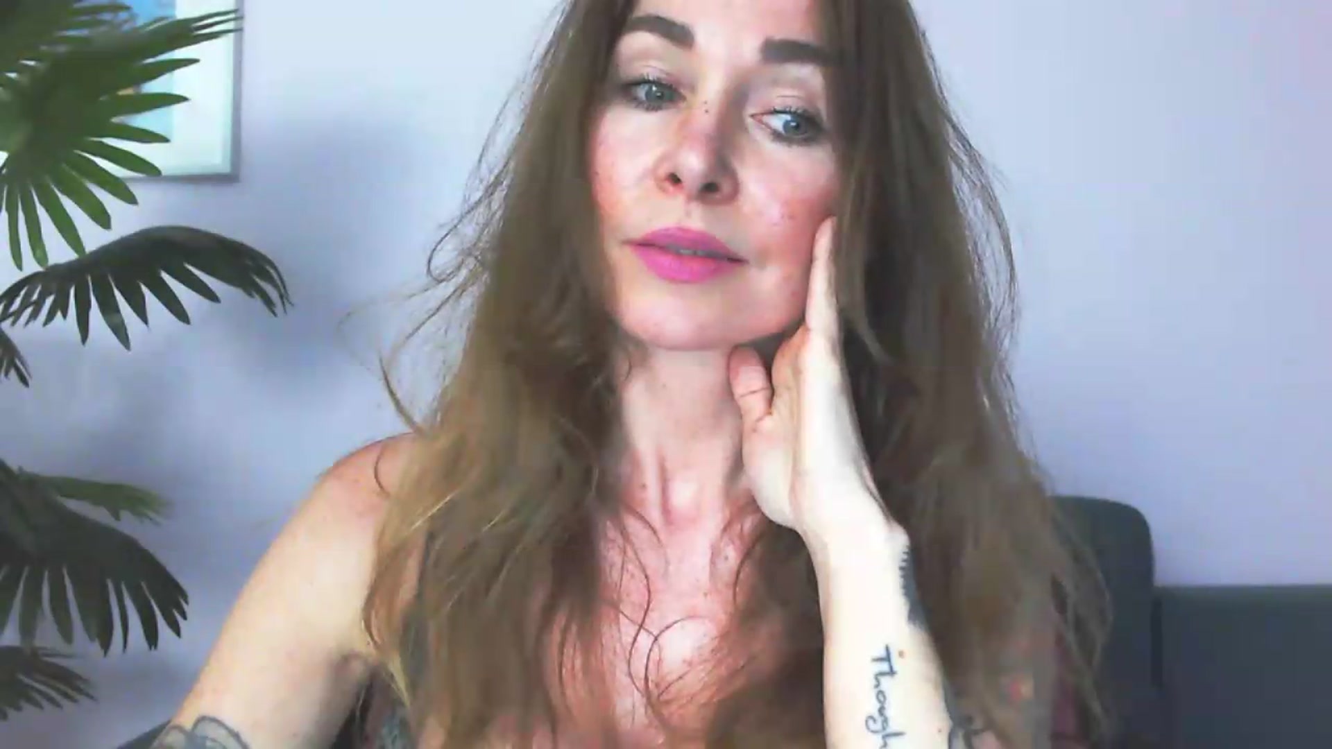 Gallery image thumbnail from Delilah_sweet's myfreecams stream on, 06/22/2026, 17:24 image 10 of 20