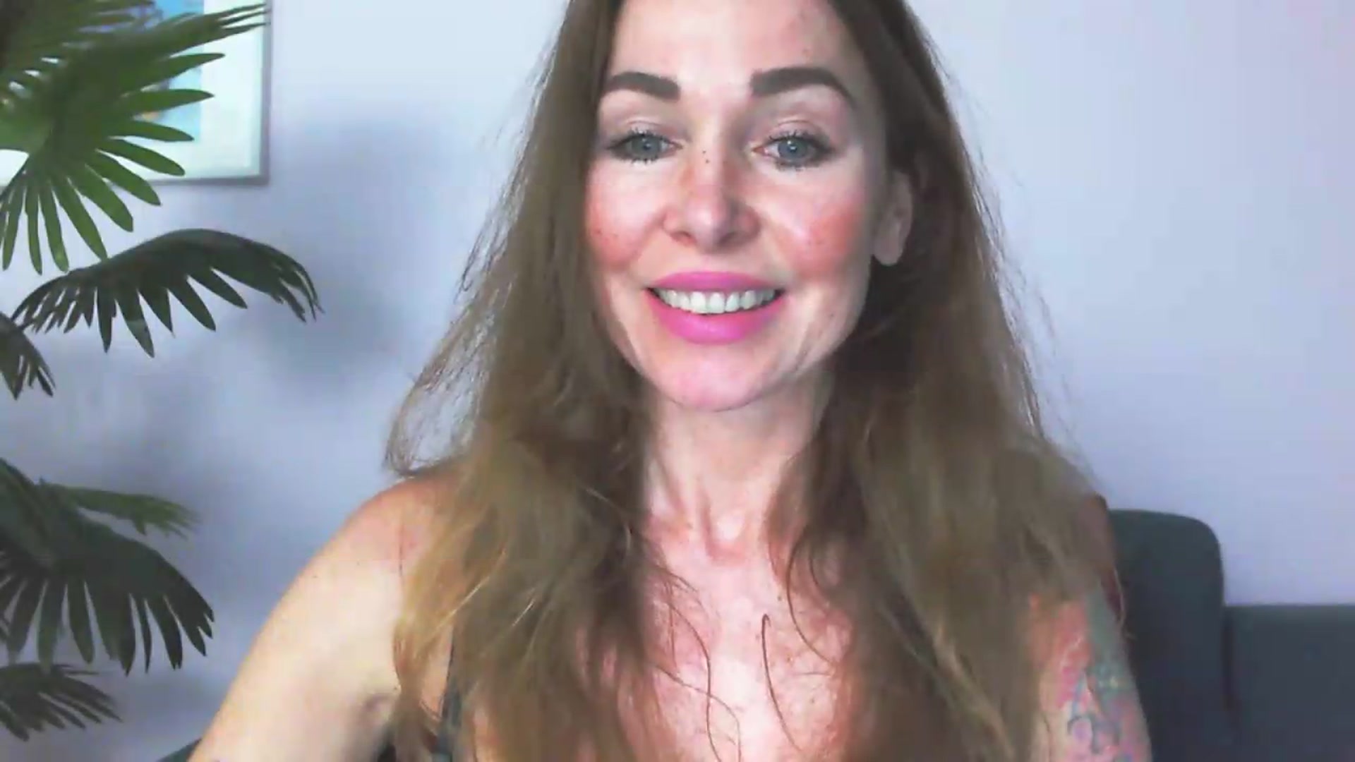 Gallery image thumbnail from Delilah_sweet's myfreecams stream on, 06/22/2026, 17:24 image 18 of 20