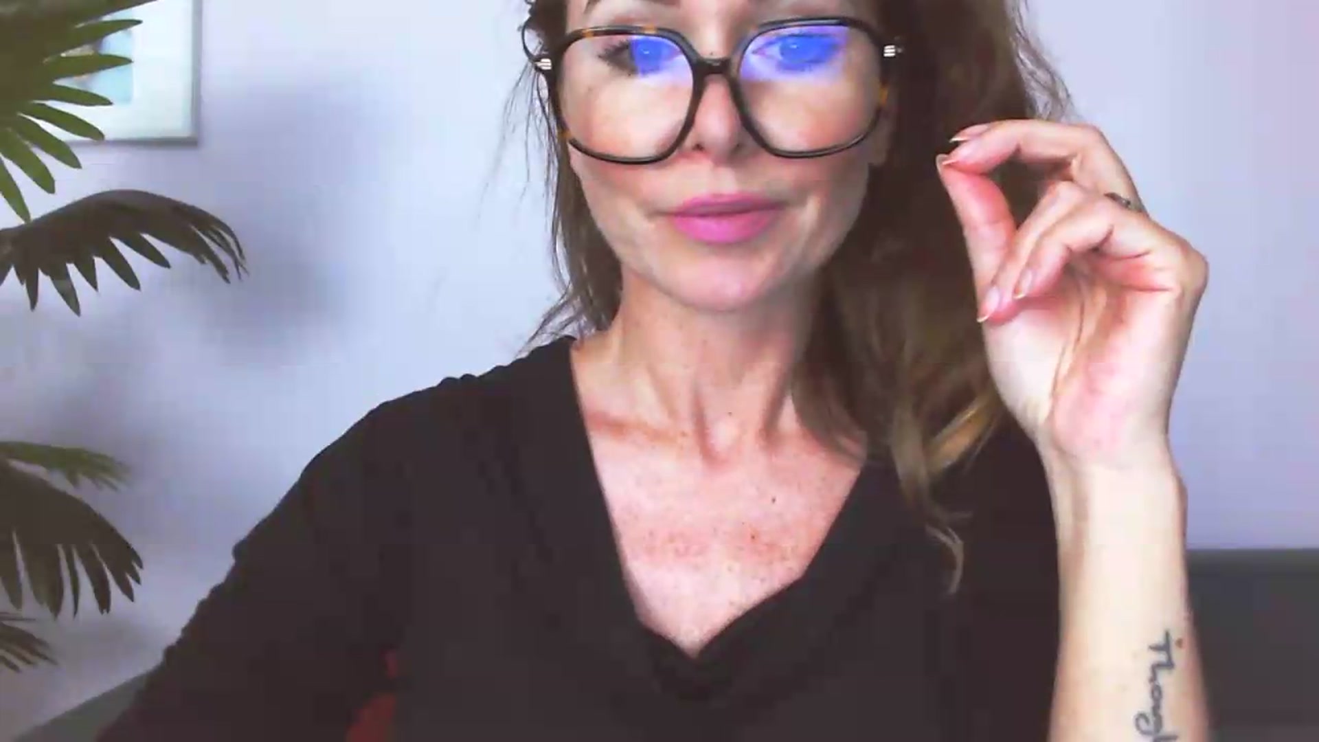 Gallery image thumbnail from Delilah_sweet's myfreecams stream on, 07/06/2026, 15:21 image 18 of 20