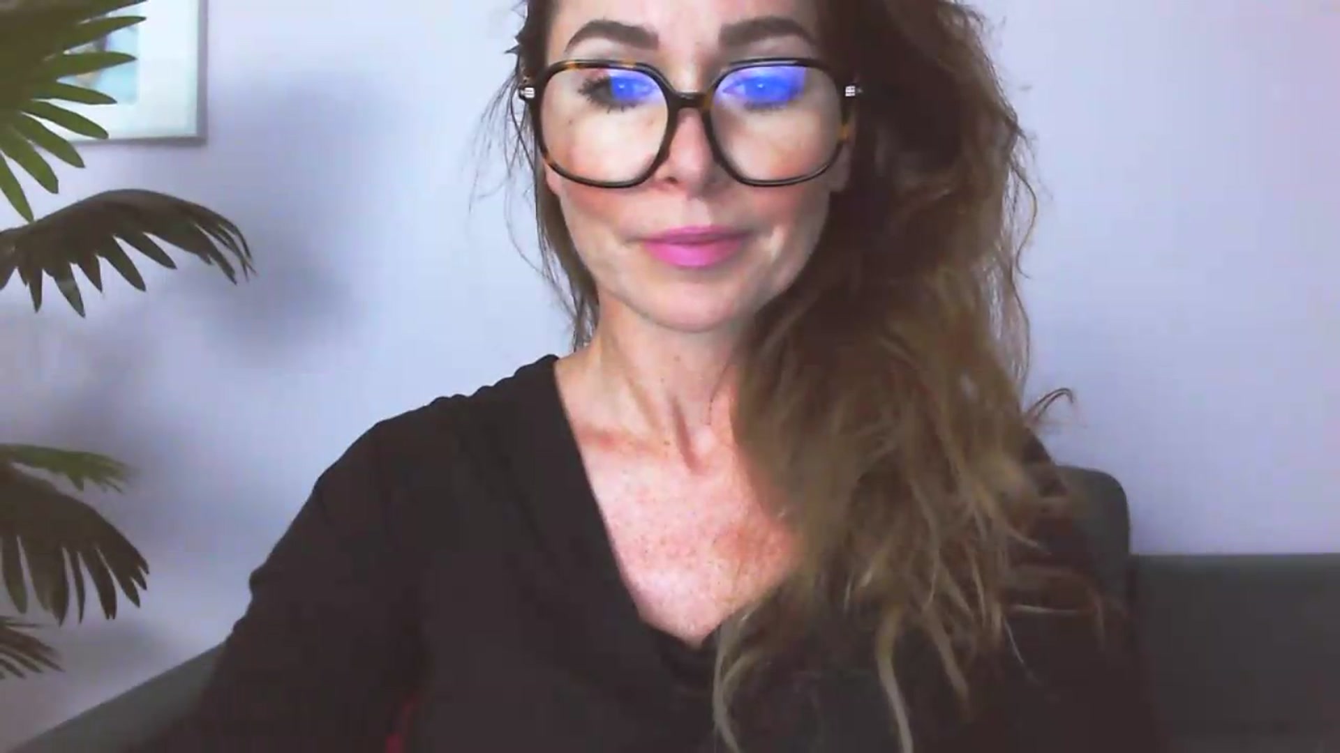 Gallery image thumbnail from Delilah_sweet's myfreecams stream on, 07/06/2026, 15:21 image 6 of 20