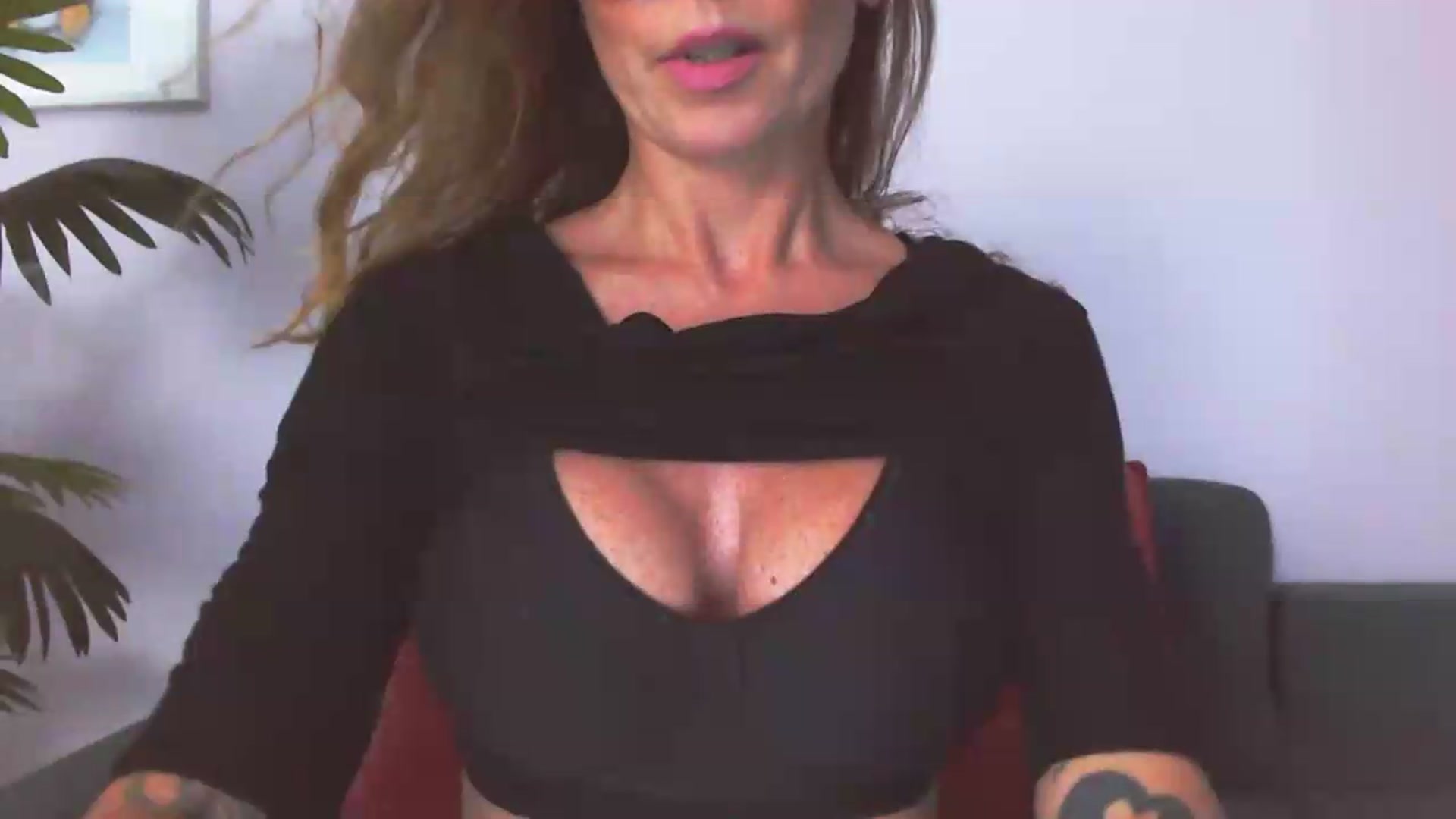Gallery image thumbnail from Delilah_sweet's myfreecams stream on, 07/06/2026, 16:24 image 4 of 20