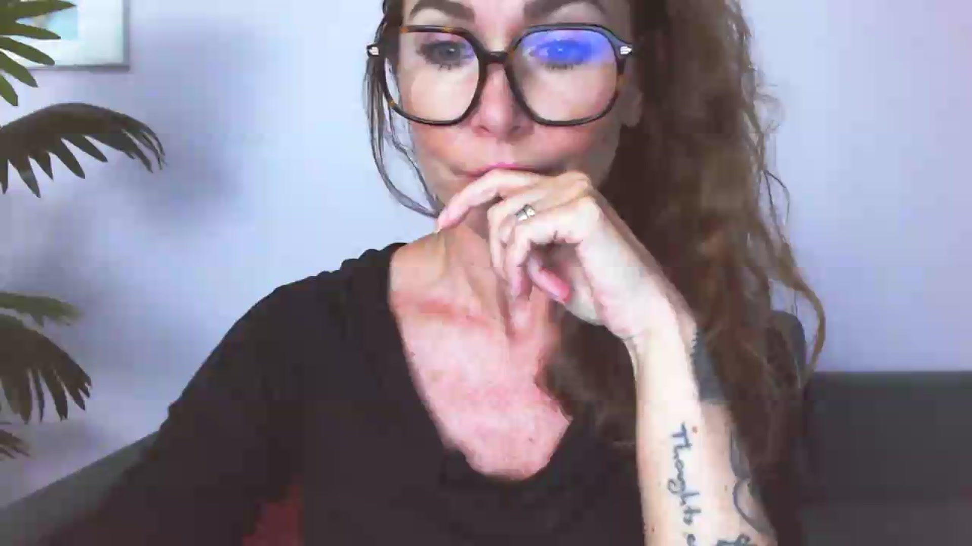 Gallery image thumbnail from Delilah_sweet's myfreecams stream on, 07/06/2026, 16:24 image 1 of 20