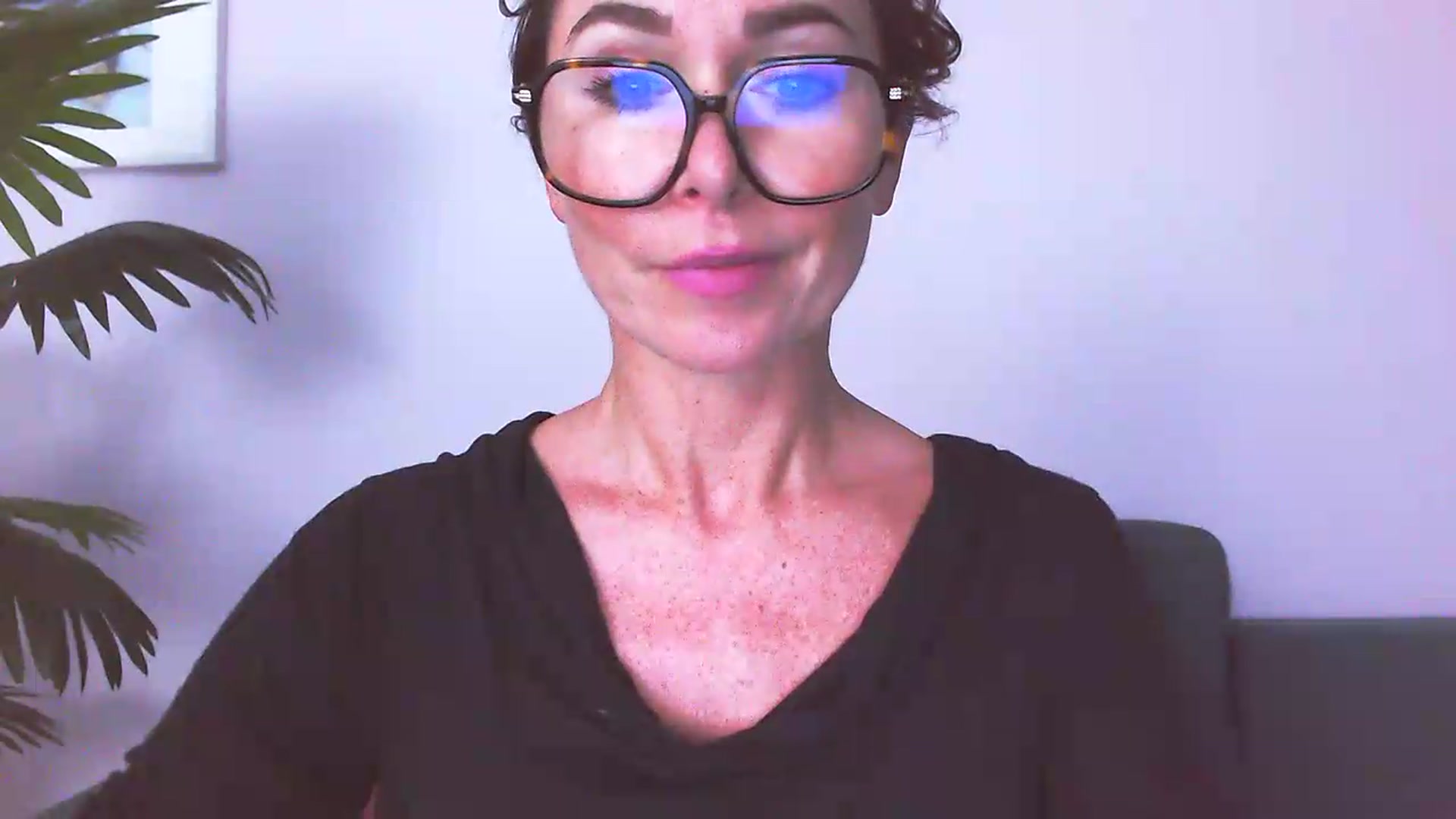 Gallery image thumbnail from Delilah_sweet's myfreecams stream on, 07/06/2026, 17:18 image 13 of 20