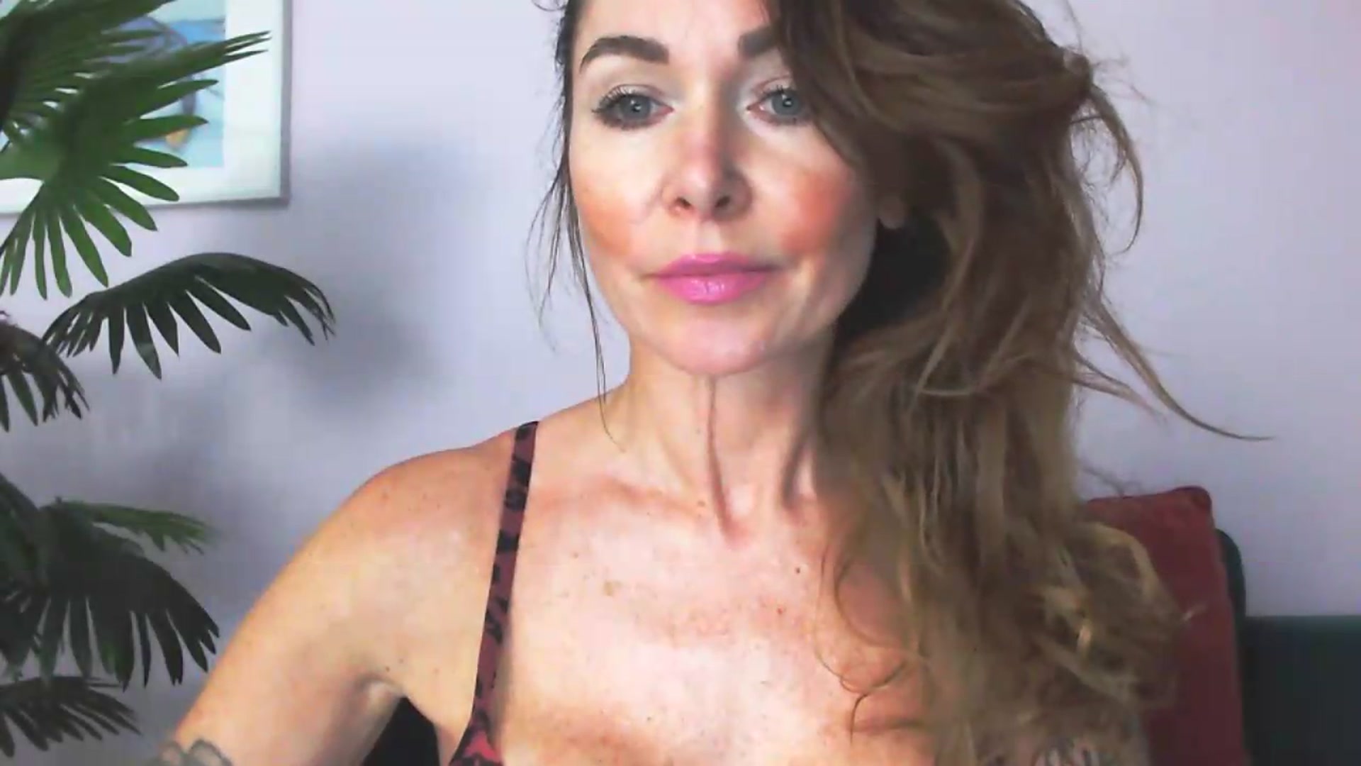 Gallery image thumbnail from Delilah_sweet's myfreecams stream on, 07/08/2026, 15:30 image 2 of 20