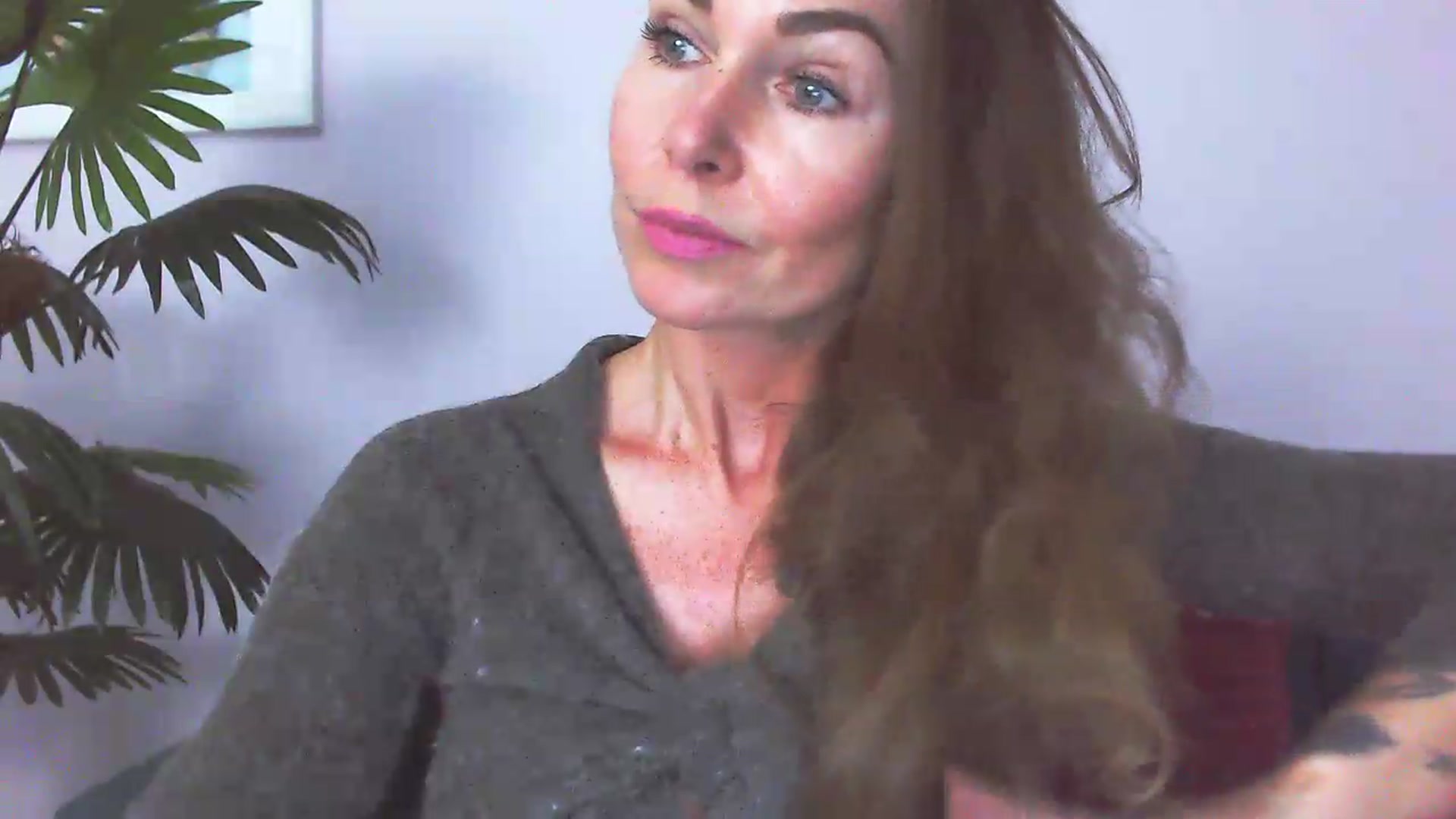 Gallery image thumbnail from Delilah_sweet's myfreecams stream on, 07/16/2026, 15:17 image 3 of 20