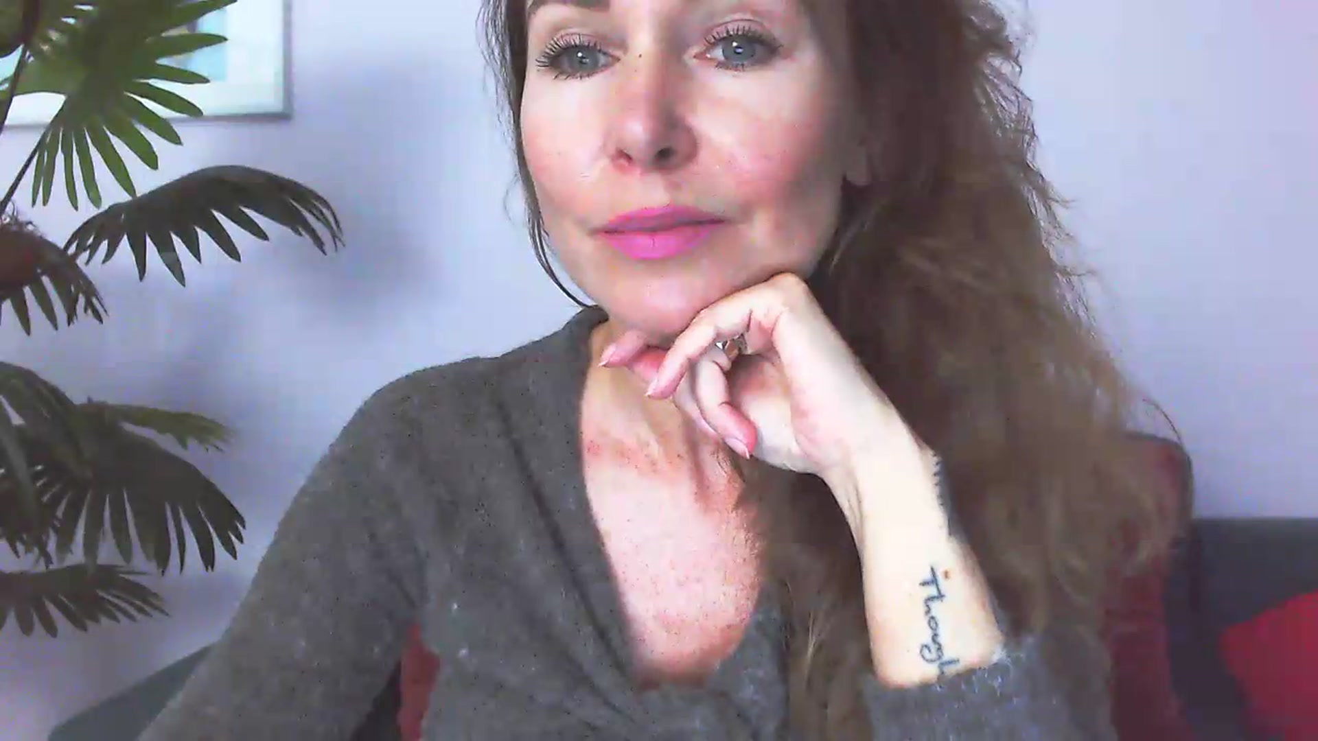Gallery image thumbnail from Delilah_sweet's myfreecams stream on, 07/16/2026, 15:17 image 13 of 20
