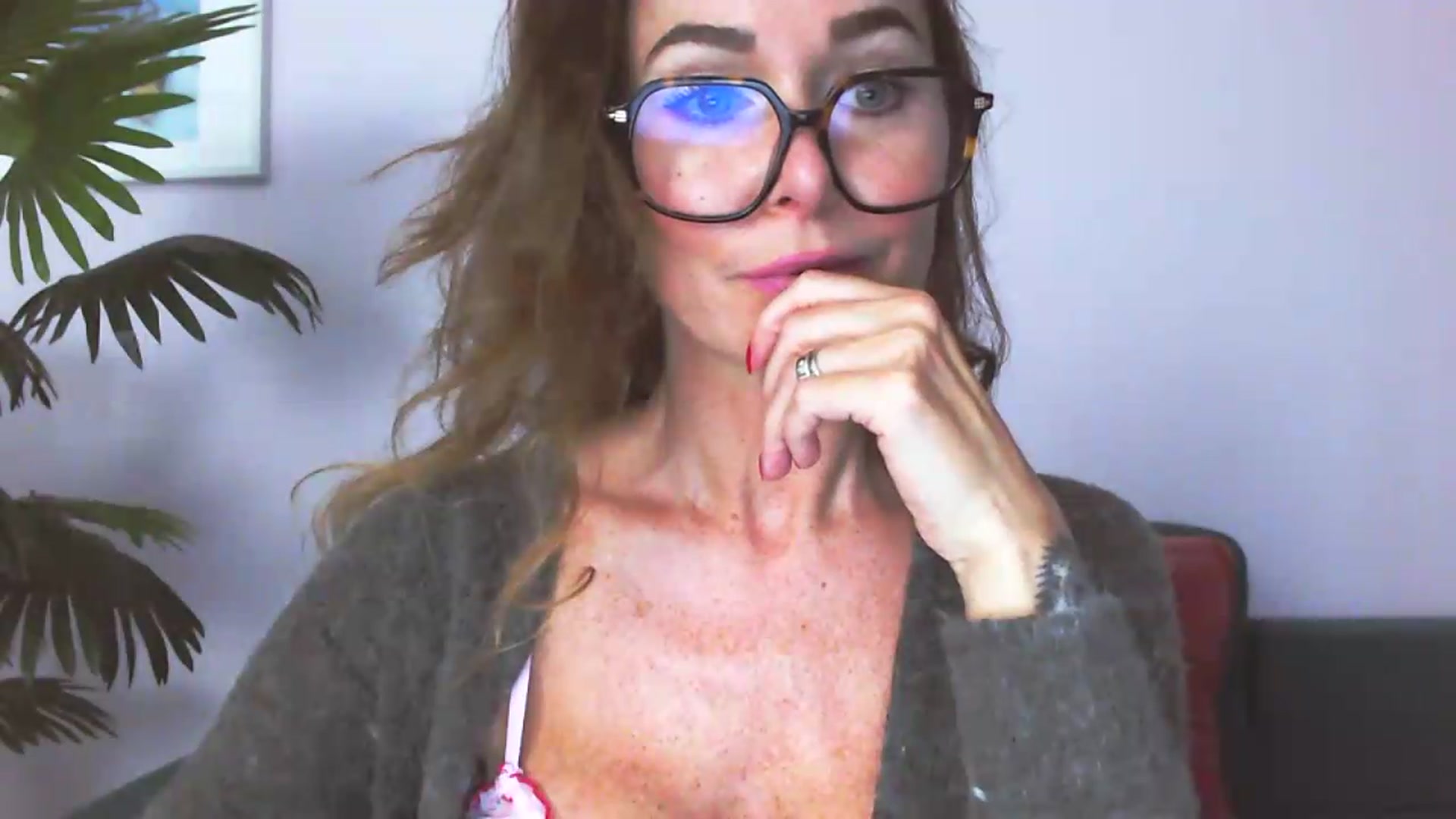 Gallery image thumbnail from Delilah_sweet's myfreecams stream on, 07/21/2026, 15:28 image 7 of 20