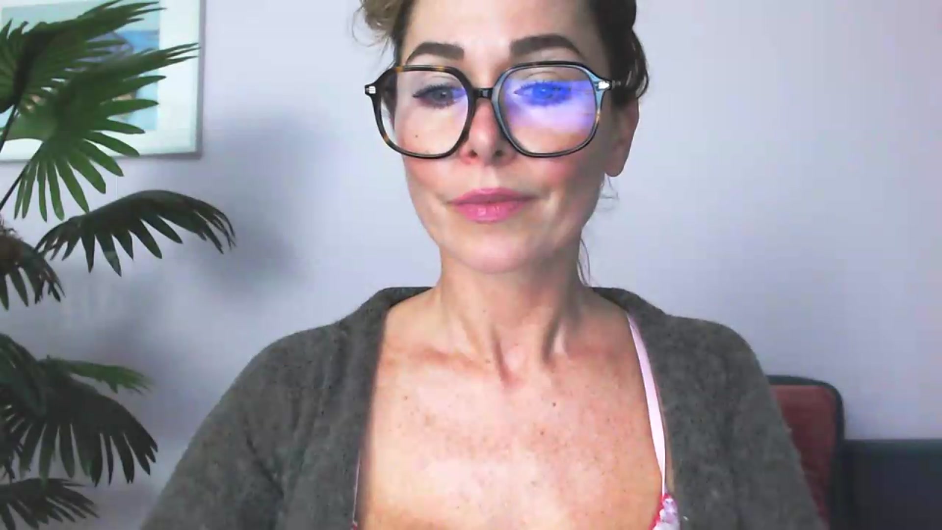 Gallery image thumbnail from Delilah_sweet's myfreecams stream on, 07/21/2026, 16:49 image 3 of 20