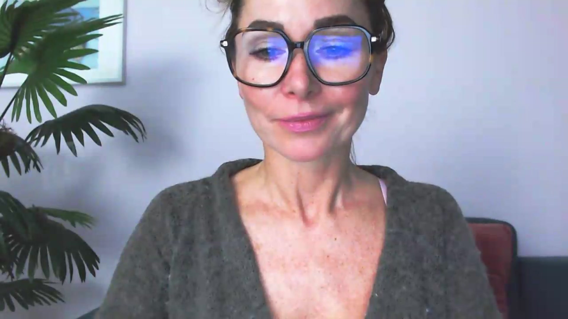 Gallery image thumbnail from Delilah_sweet's myfreecams stream on, 07/21/2026, 16:49 image 14 of 20