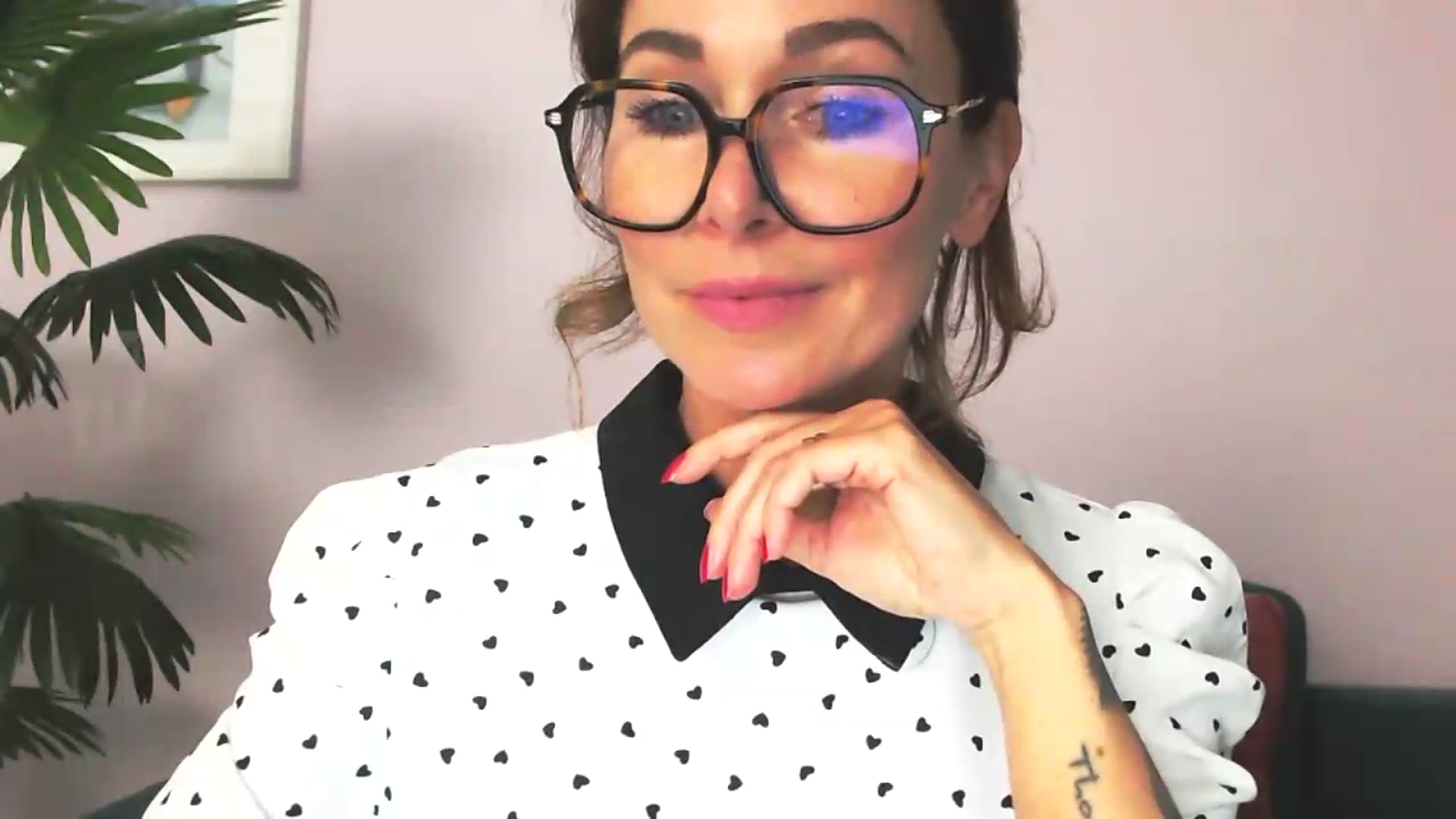 Gallery image thumbnail from Delilah_sweet's myfreecams stream on, 07/27/2026, 17:33 image 16 of 20