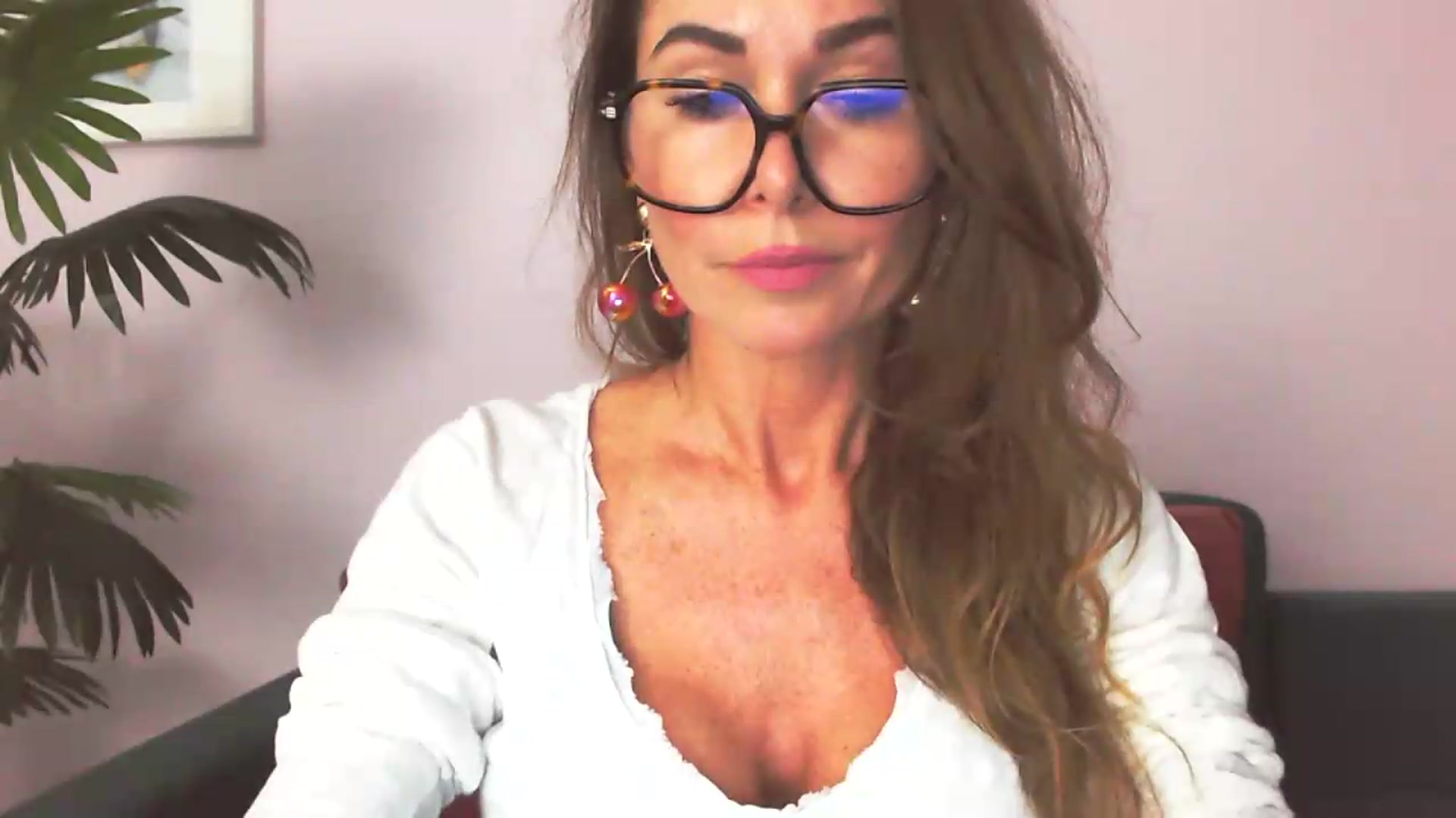 Gallery image thumbnail from Delilah_sweet's myfreecams stream on, 07/28/2026, 16:42 image 10 of 20