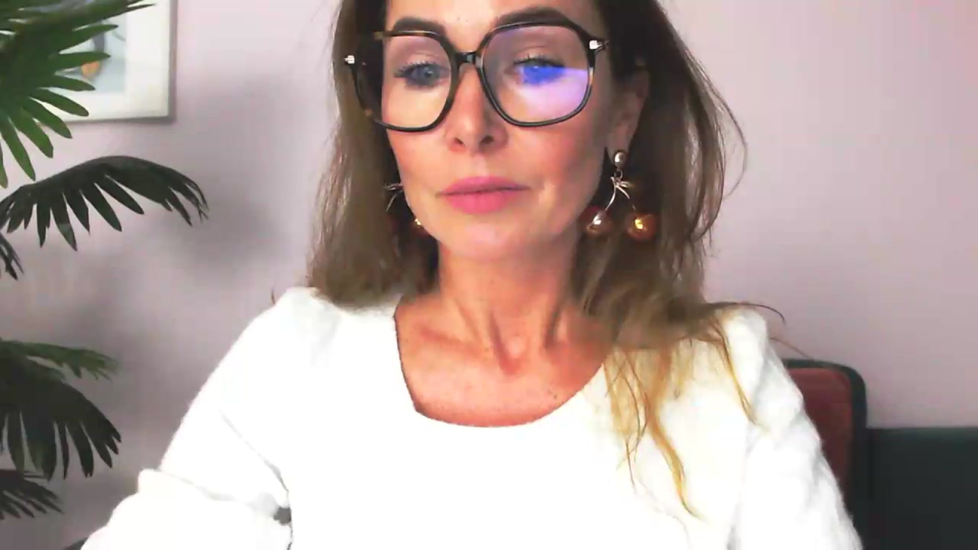 Gallery image thumbnail from Delilah_sweet's myfreecams stream on, 07/28/2026, 17:22 image 6 of 20