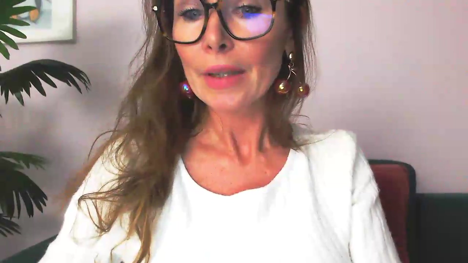 Gallery image thumbnail from Delilah_sweet's myfreecams stream on, 07/28/2026, 19:04 image 16 of 20