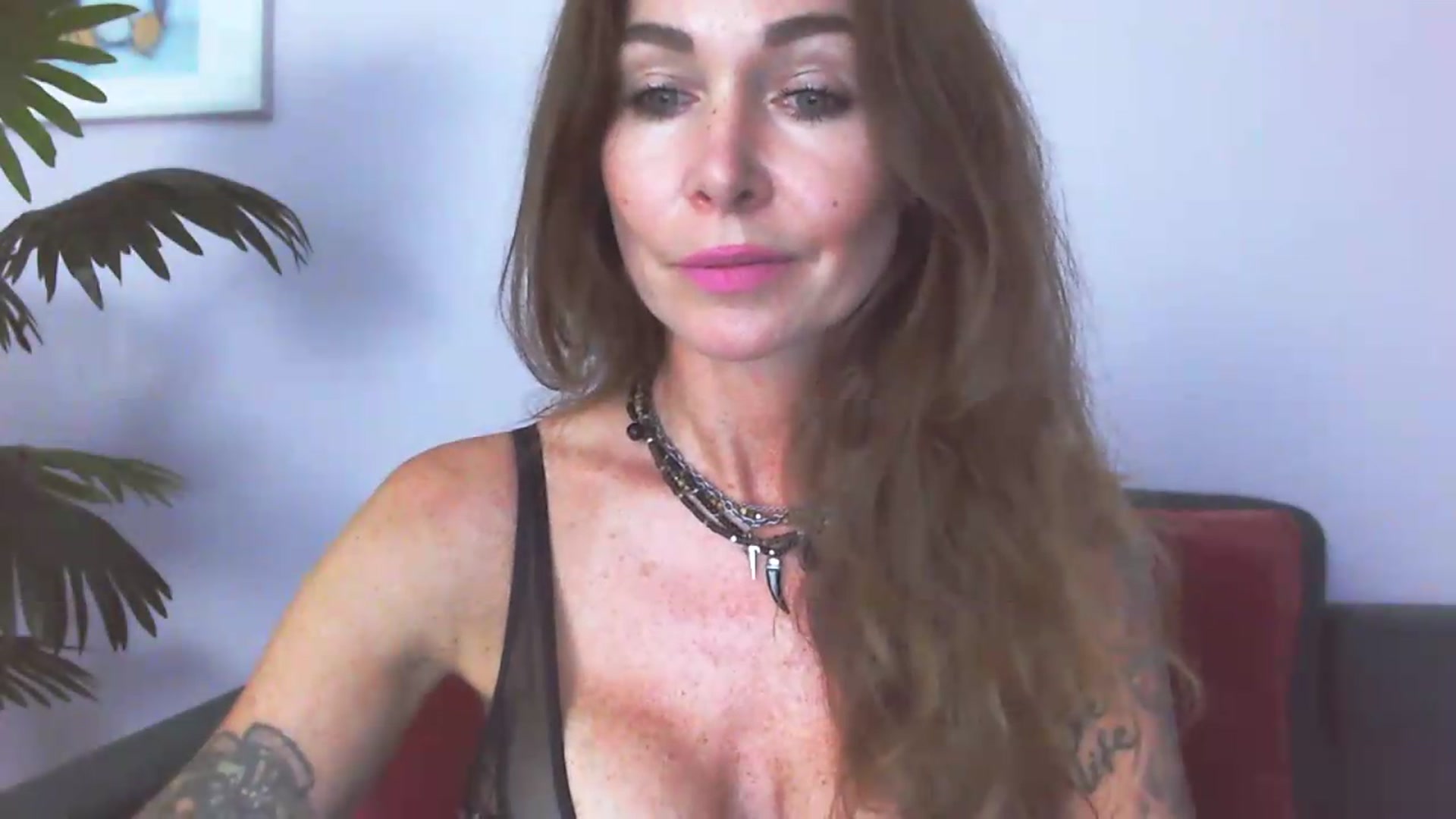 Gallery image thumbnail from Delilah_sweet's myfreecams stream on, 08/03/2026, 17:33 image 4 of 20