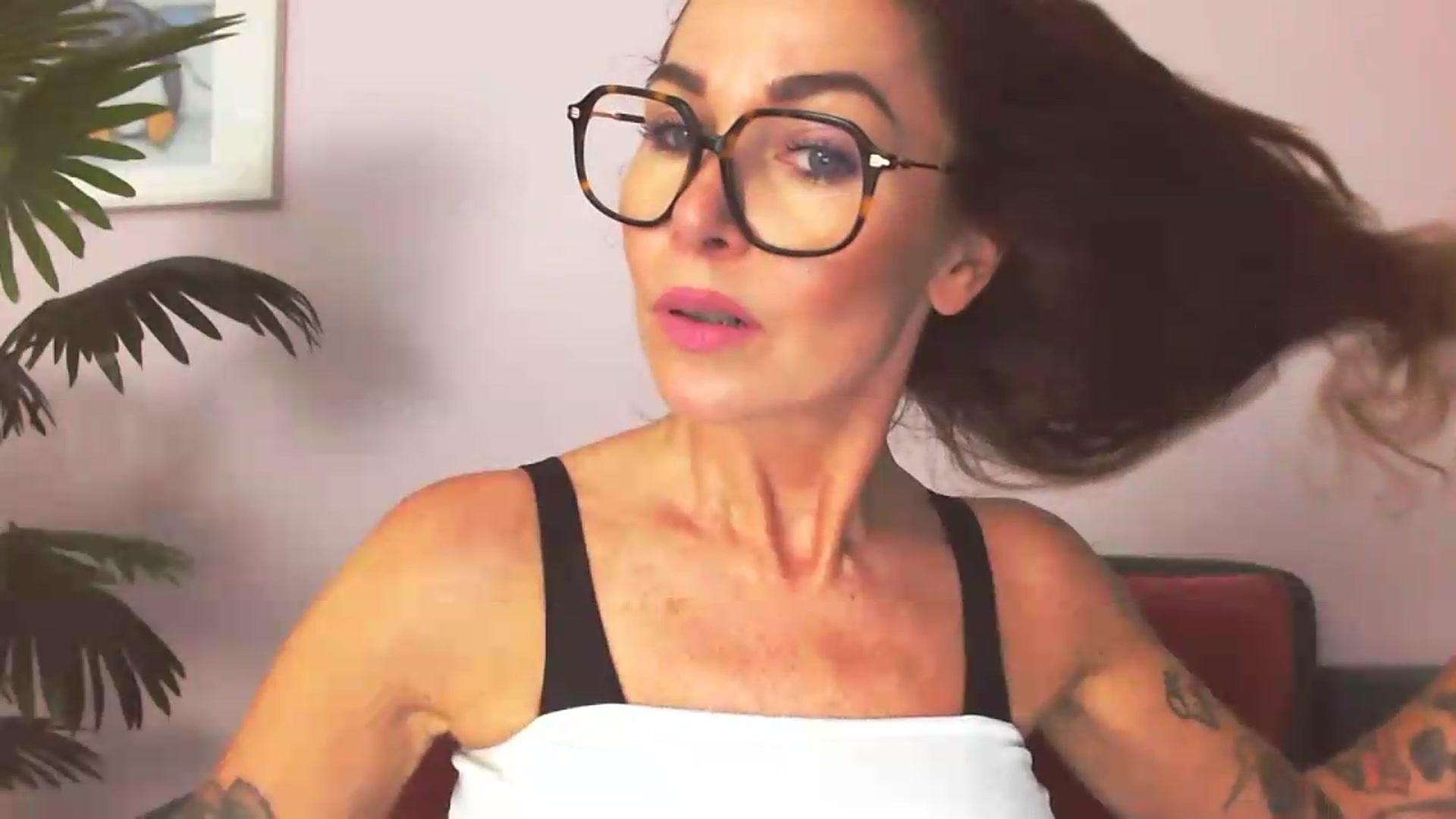 Gallery image thumbnail from Delilah_sweet's myfreecams stream on, 08/04/2026, 16:32 image 2 of 20