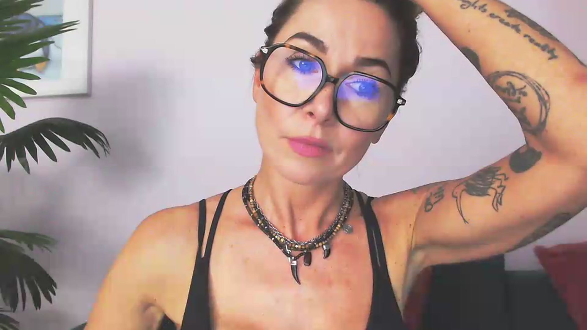 Gallery image thumbnail from Delilah_sweet's myfreecams stream on, 08/13/2026, 14:14 image 3 of 20