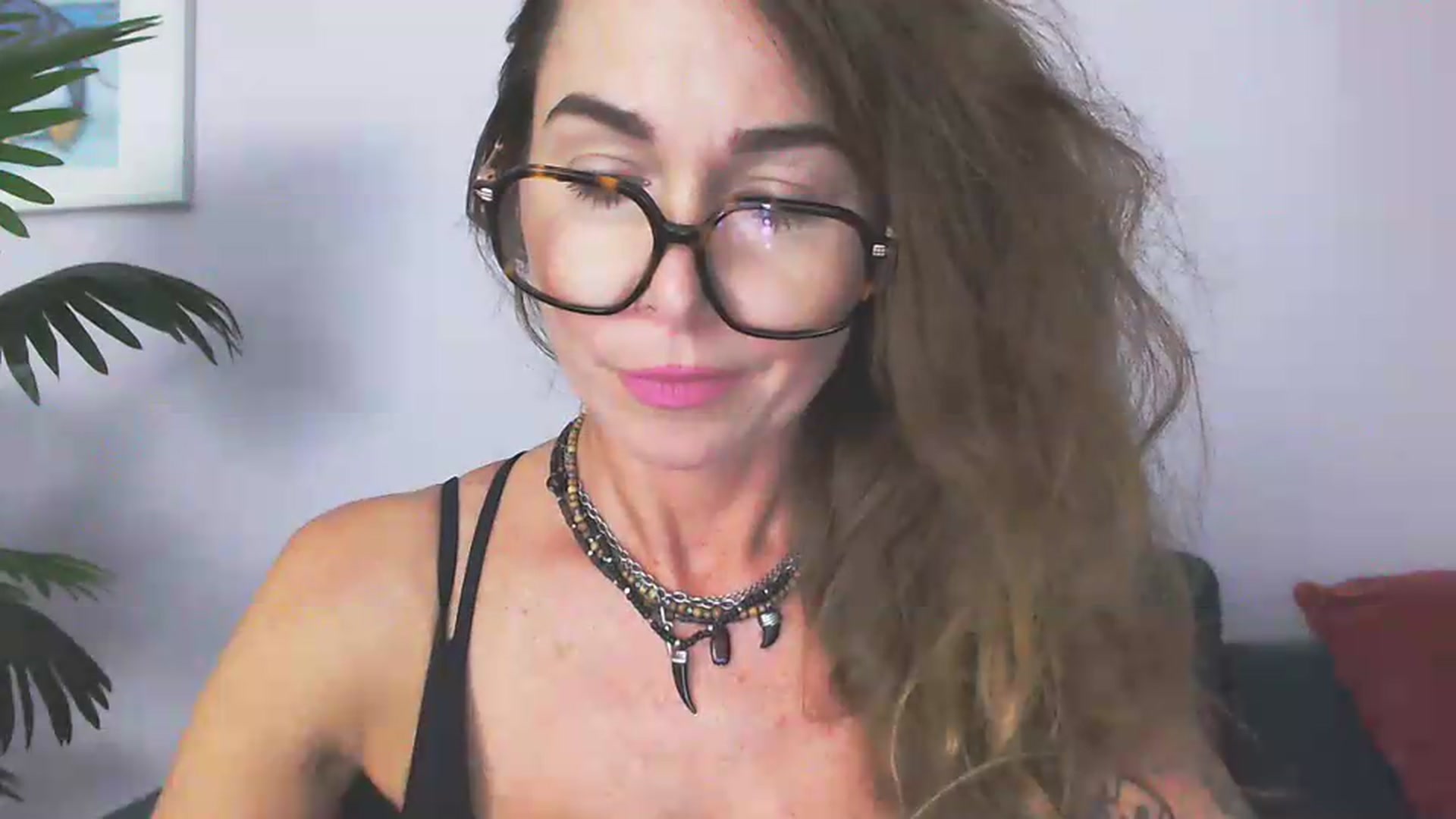Gallery image thumbnail from Delilah_sweet's myfreecams stream on, 08/13/2026, 14:14 image 9 of 20