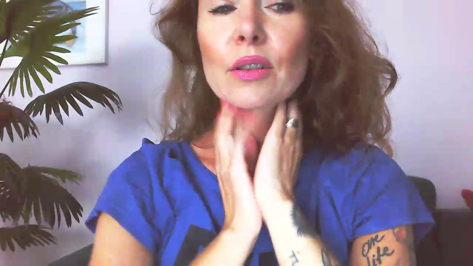 Gallery image thumbnail from Delilah_sweet's myfreecams stream on, 08/17/2026, 15:23 image 12 of 20