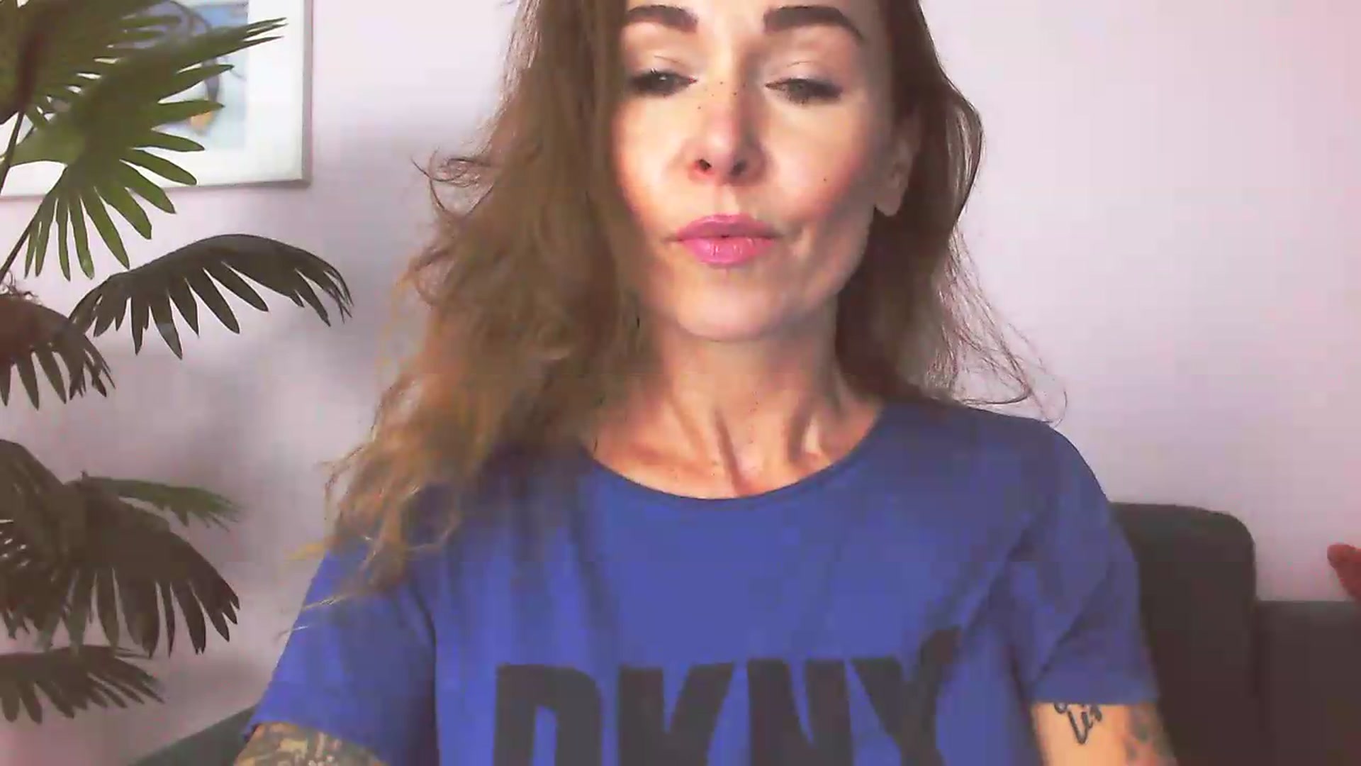 Gallery image thumbnail from Delilah_sweet's myfreecams stream on, 08/17/2026, 15:23 image 5 of 20