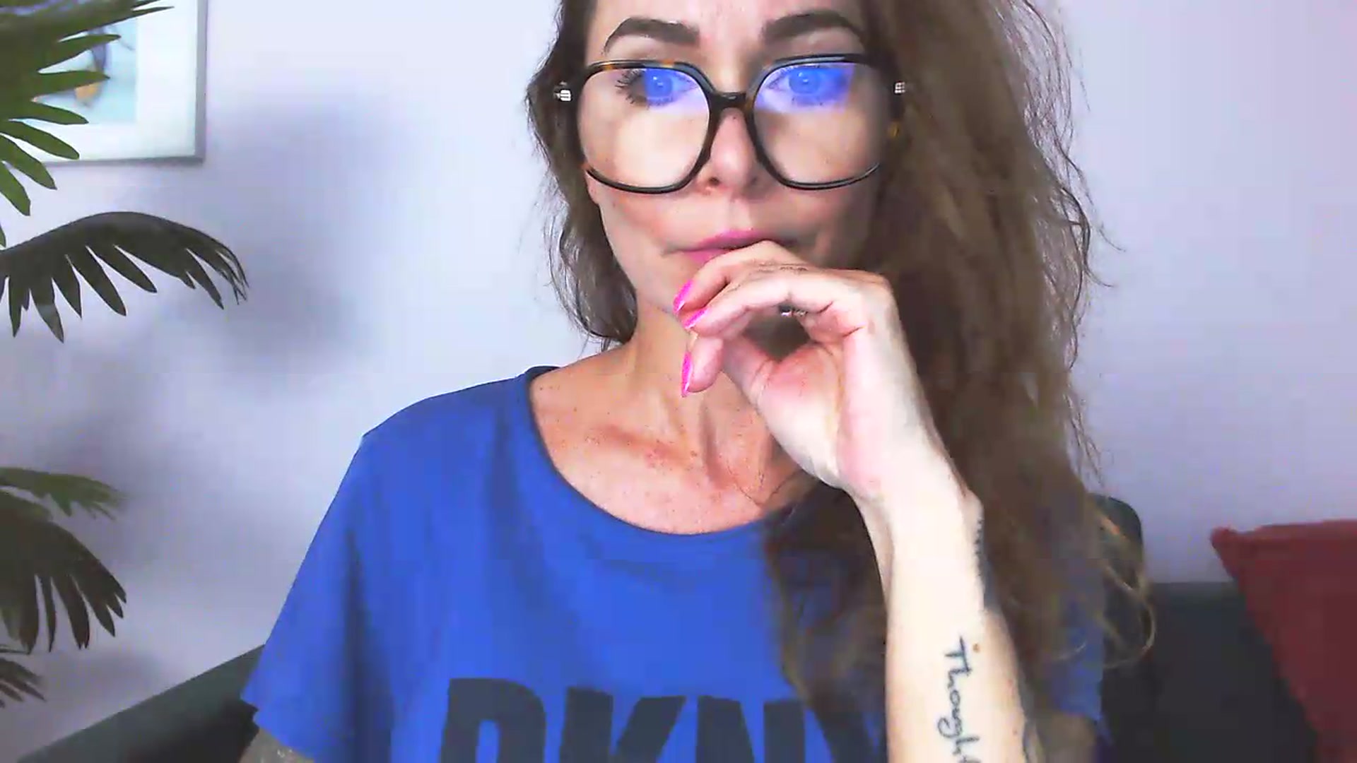 Gallery image thumbnail from Delilah_sweet's myfreecams stream on, 08/18/2026, 15:09 image 2 of 20
