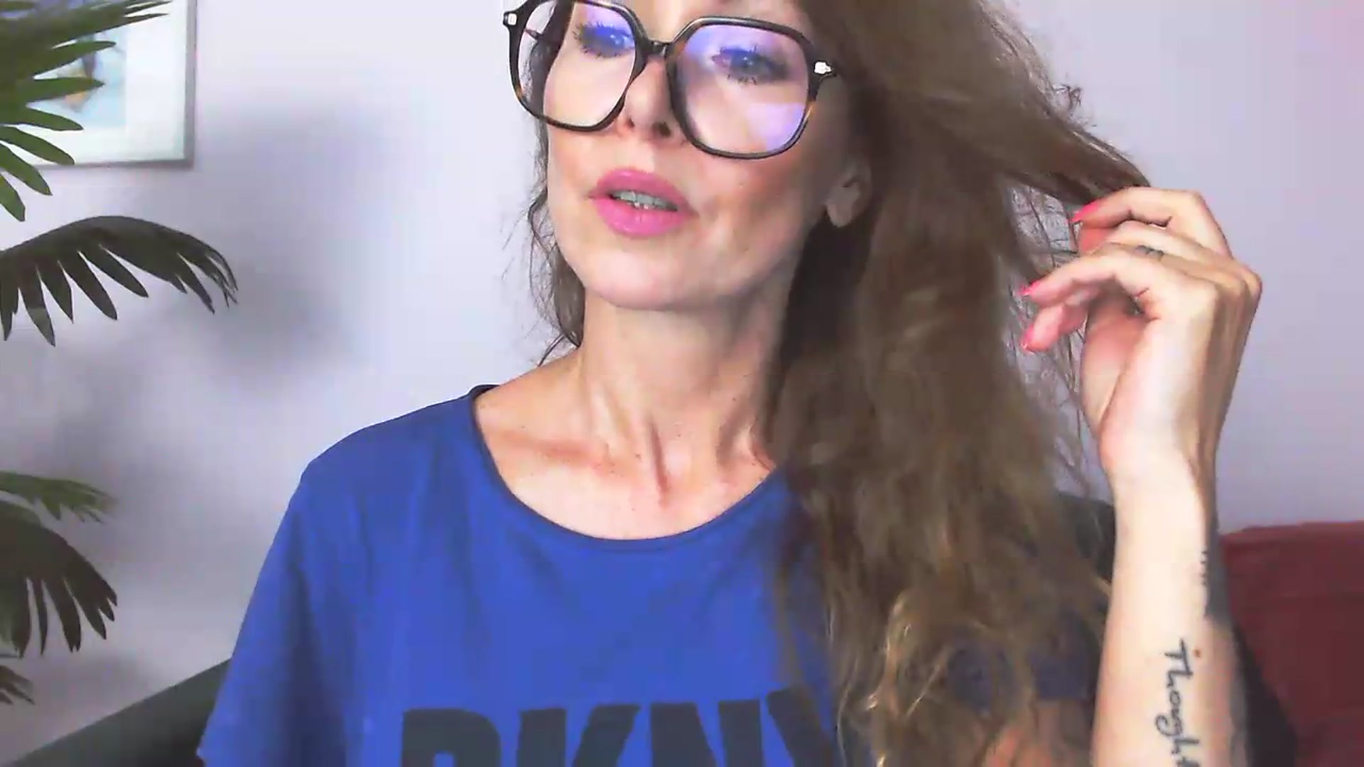 Gallery image thumbnail from Delilah_sweet's myfreecams stream on, 08/18/2026, 15:09 image 18 of 20