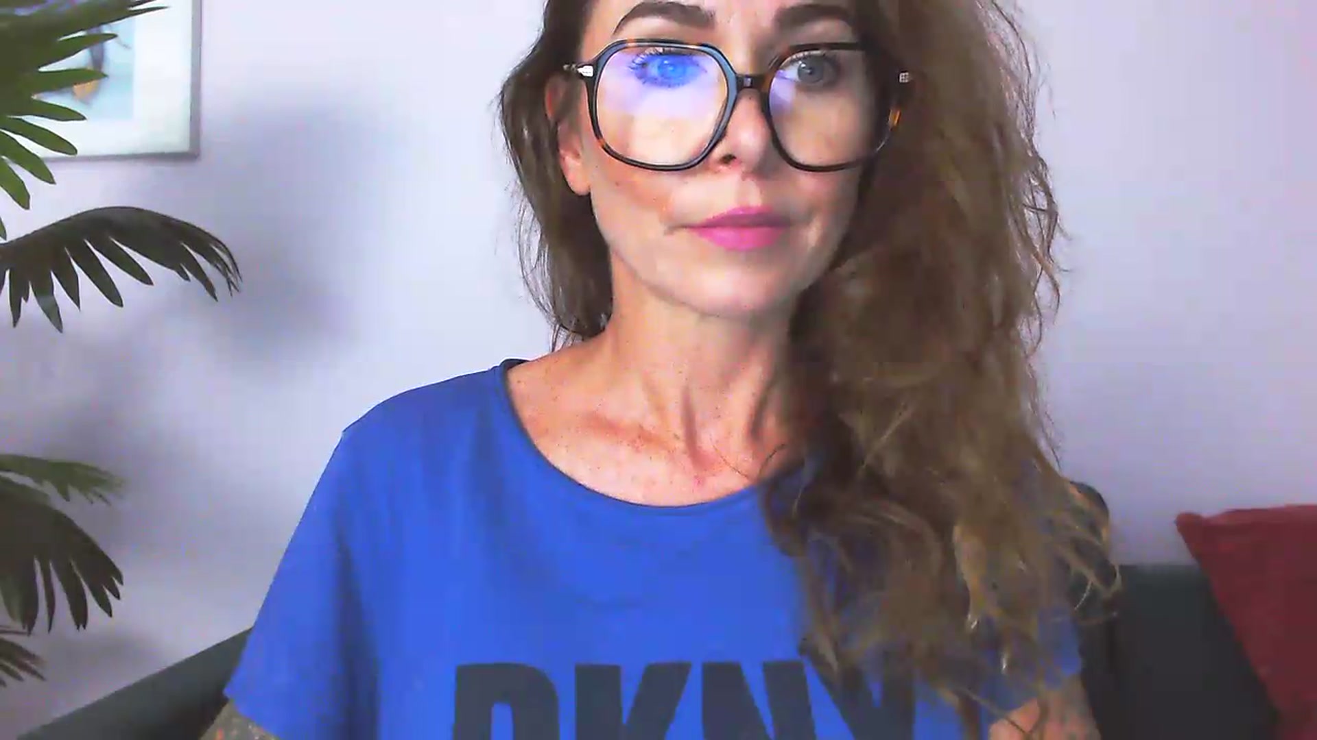 Gallery image thumbnail from Delilah_sweet's myfreecams stream on, 08/18/2026, 15:09 image 3 of 20