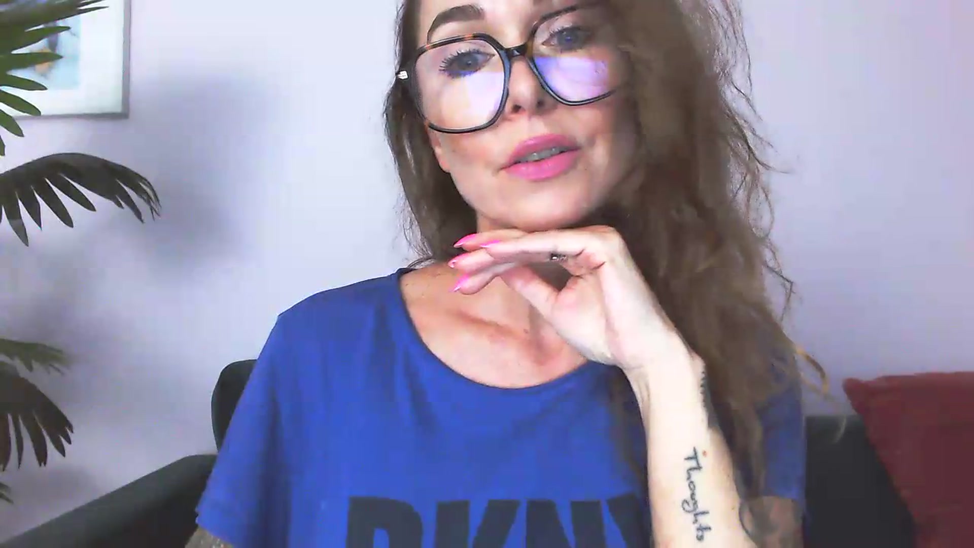 Gallery image thumbnail from Delilah_sweet's myfreecams stream on, 08/18/2026, 15:09 image 16 of 20