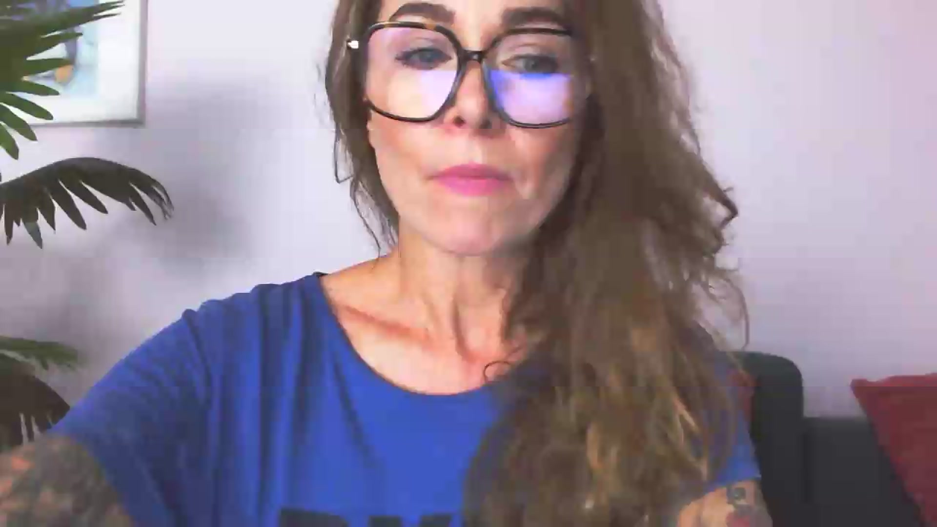 Gallery image thumbnail from Delilah_sweet's myfreecams stream on, 08/18/2026, 15:38 image 4 of 20