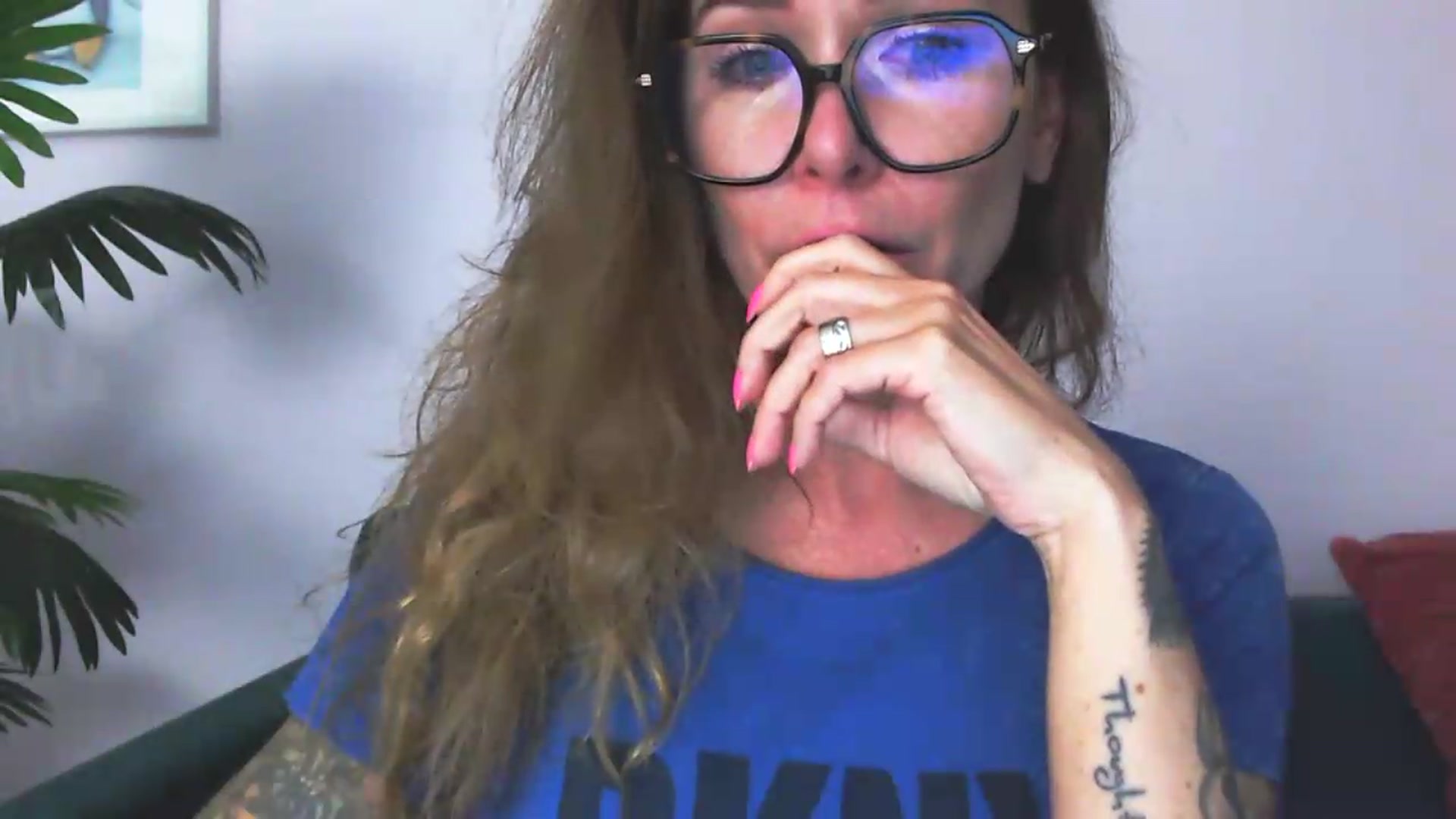 Gallery image thumbnail from Delilah_sweet's myfreecams stream on, 08/18/2026, 17:43 image 6 of 20