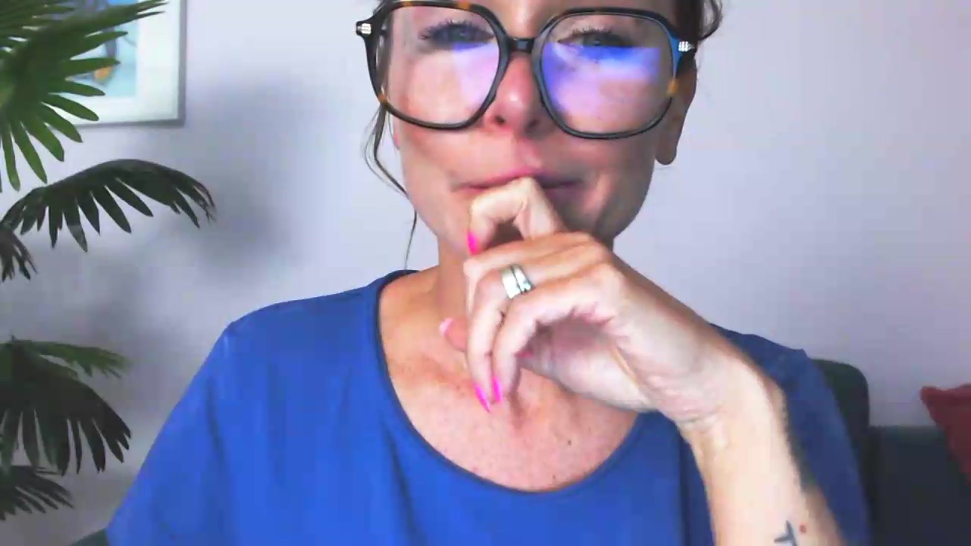 Gallery image thumbnail from Delilah_sweet's myfreecams stream on, 08/18/2026, 18:21 image 12 of 20