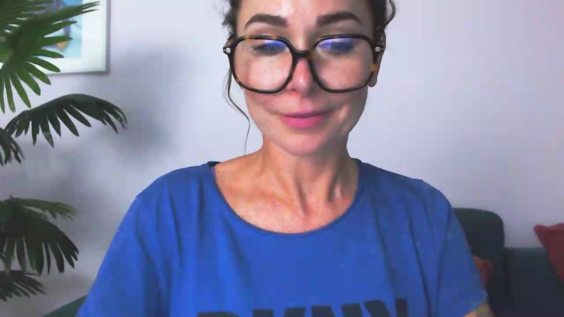 Gallery image thumbnail from Delilah_sweet's myfreecams stream on, 08/18/2026, 18:21 image 18 of 20