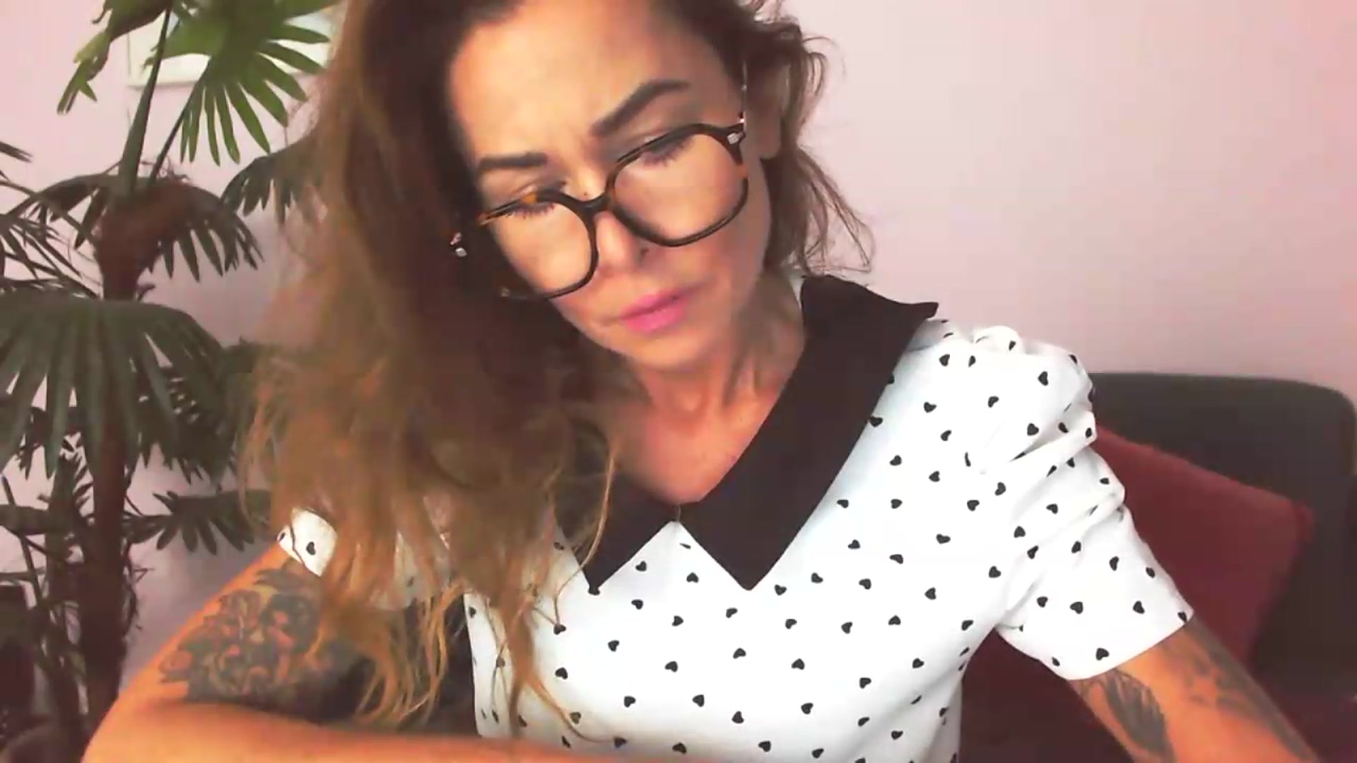 Gallery image thumbnail from Delilah_sweet's myfreecams stream on, 08/19/2026, 15:40 image 12 of 20