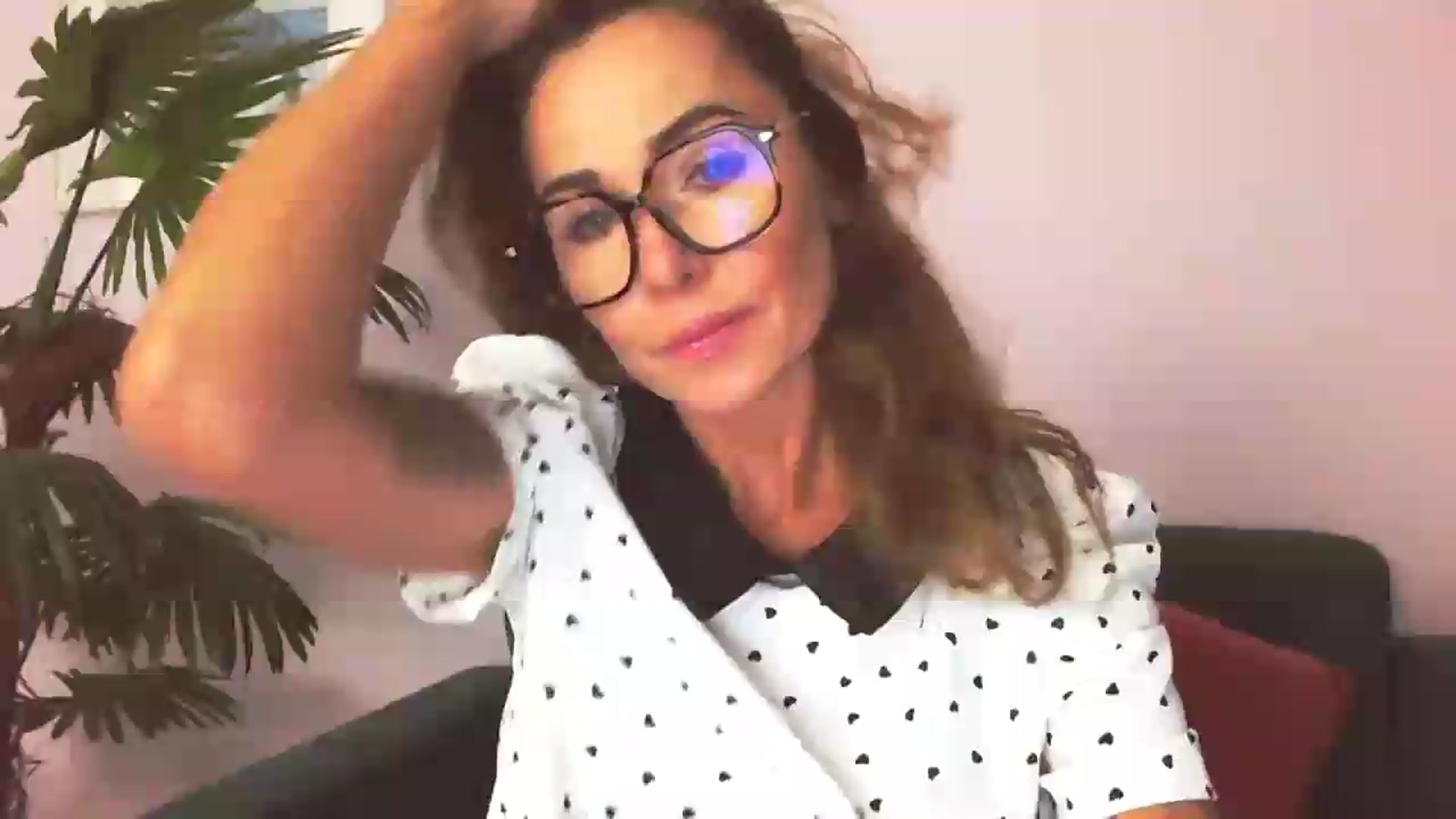 Gallery image thumbnail from Delilah_sweet's myfreecams stream on, 08/19/2026, 15:40 image 1 of 20