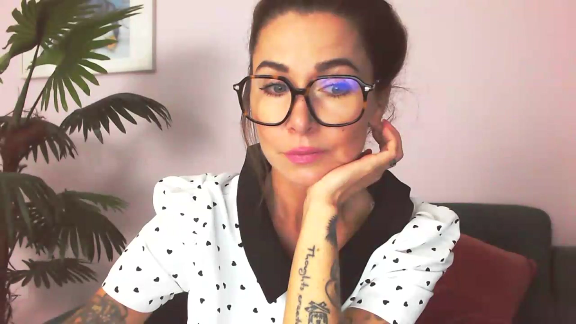 Gallery image thumbnail from Delilah_sweet's myfreecams stream on, 08/19/2026, 15:40 image 7 of 20
