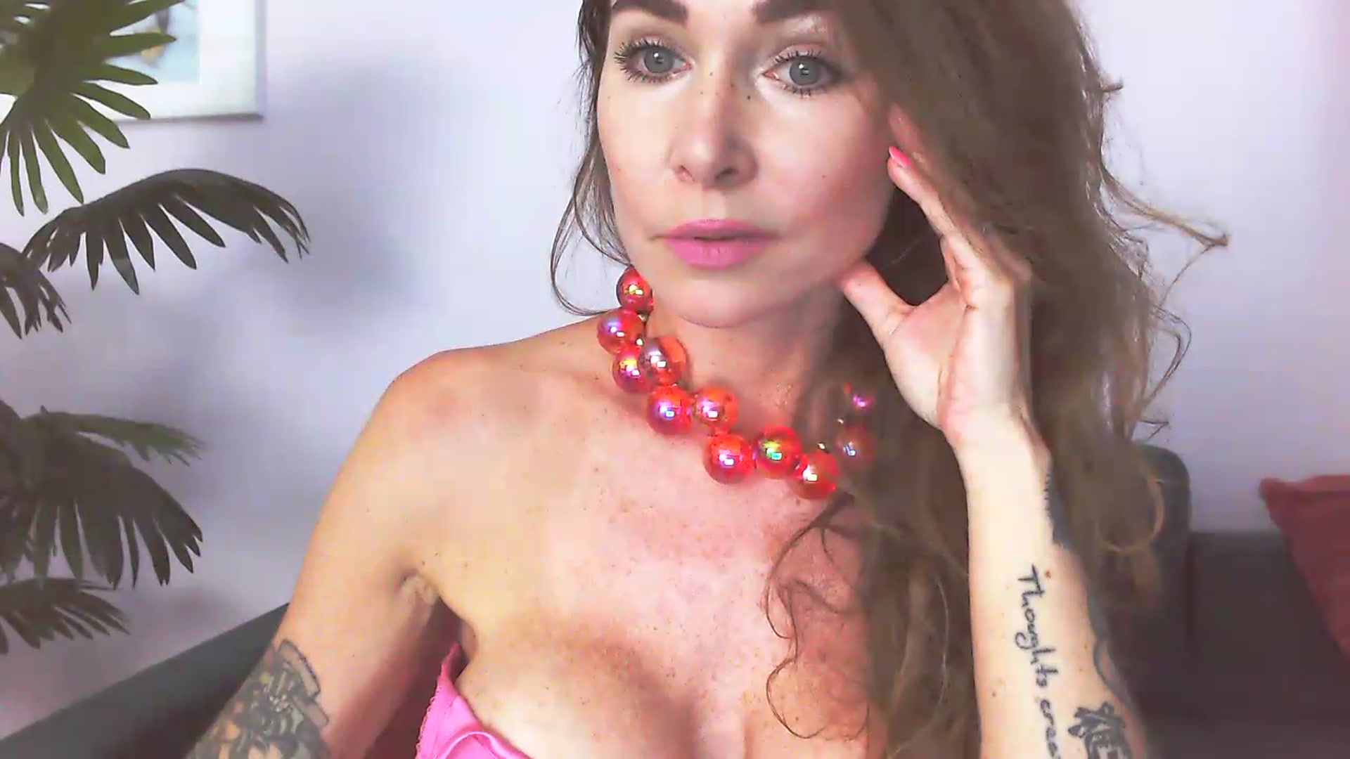 Gallery image thumbnail from Delilah_sweet's myfreecams stream on, 08/20/2026, 15:05 image 19 of 20