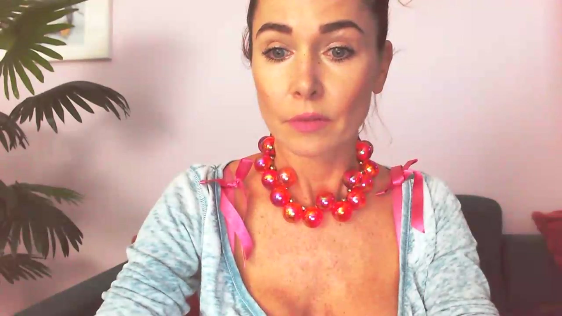 Gallery image thumbnail from Delilah_sweet's myfreecams stream on, 08/20/2026, 15:46 image 17 of 20