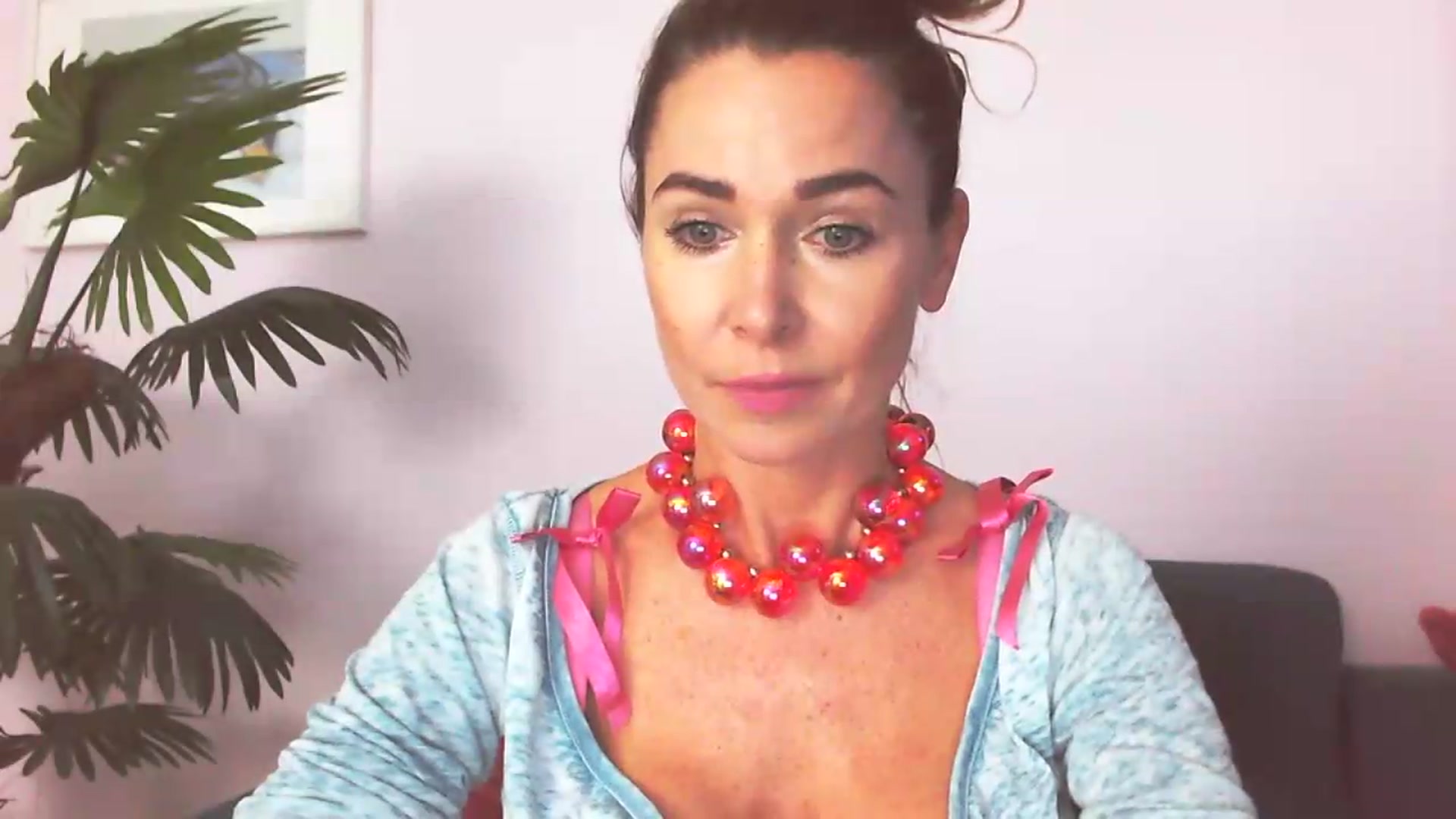 Gallery image thumbnail from Delilah_sweet's myfreecams stream on, 08/20/2026, 15:46 image 4 of 20
