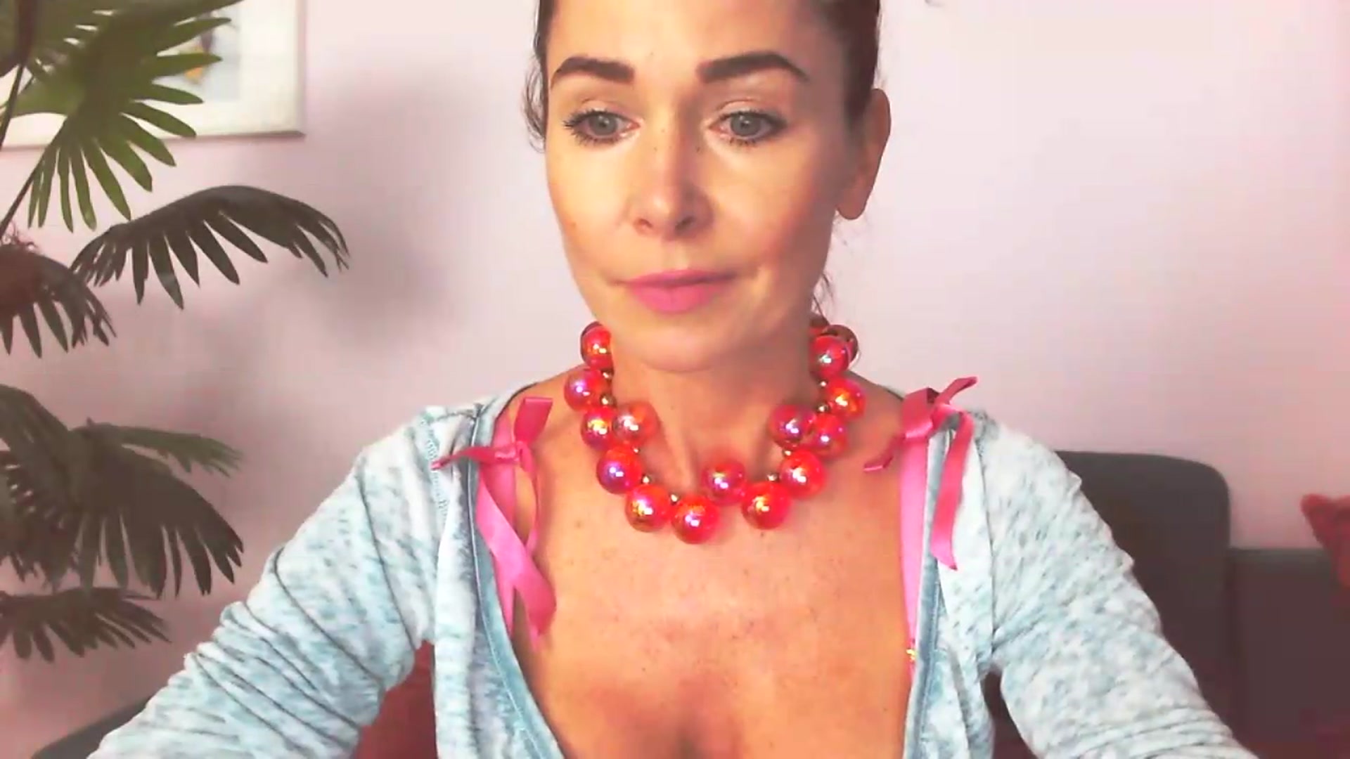 Gallery image thumbnail from Delilah_sweet's myfreecams stream on, 08/20/2026, 15:46 image 13 of 20