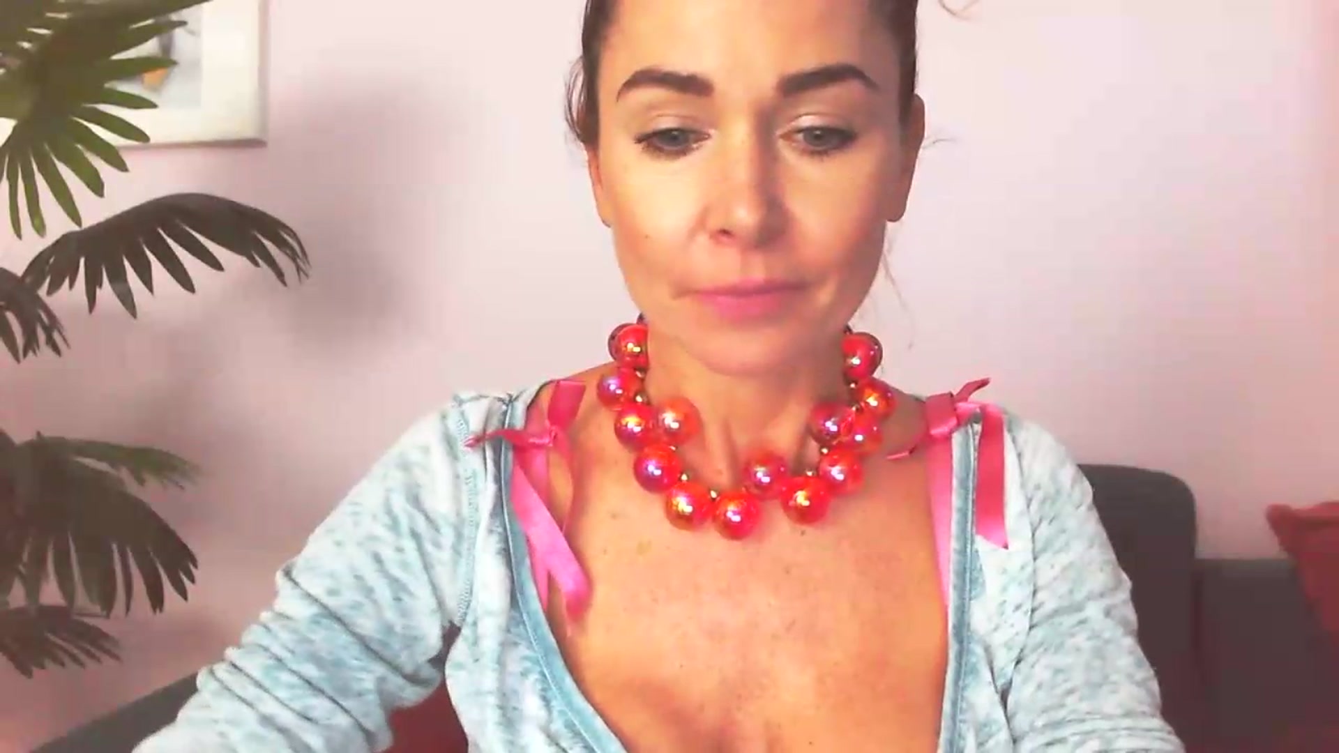 Gallery image thumbnail from Delilah_sweet's myfreecams stream on, 08/20/2026, 15:46 image 19 of 20