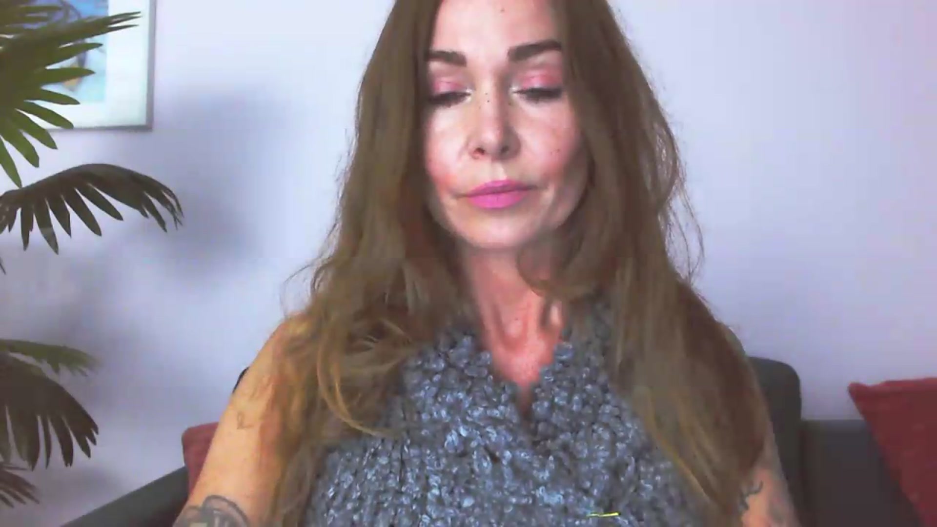 Gallery image thumbnail from Delilah_sweet's myfreecams stream on, 08/24/2026, 17:38 image 8 of 20