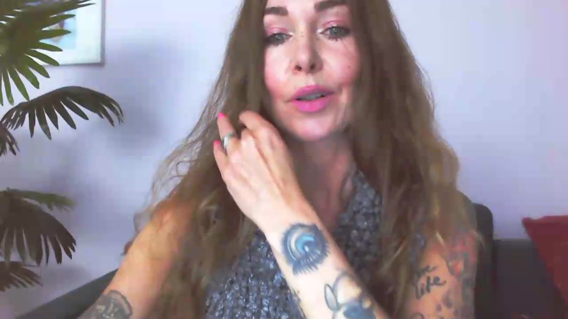 Gallery image thumbnail from Delilah_sweet's myfreecams stream on, 08/24/2026, 17:38 image 11 of 20