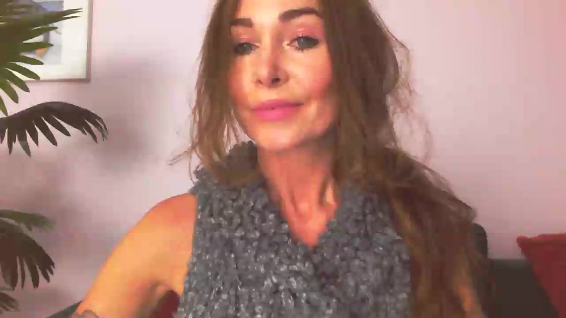 Gallery image thumbnail from Delilah_sweet's myfreecams stream on, 08/24/2026, 17:38 image 1 of 20