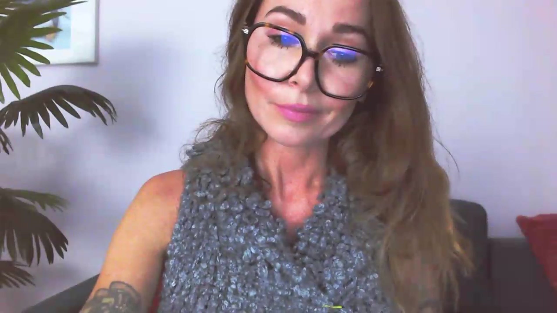 Gallery image thumbnail from Delilah_sweet's myfreecams stream on, 08/24/2026, 17:38 image 17 of 20