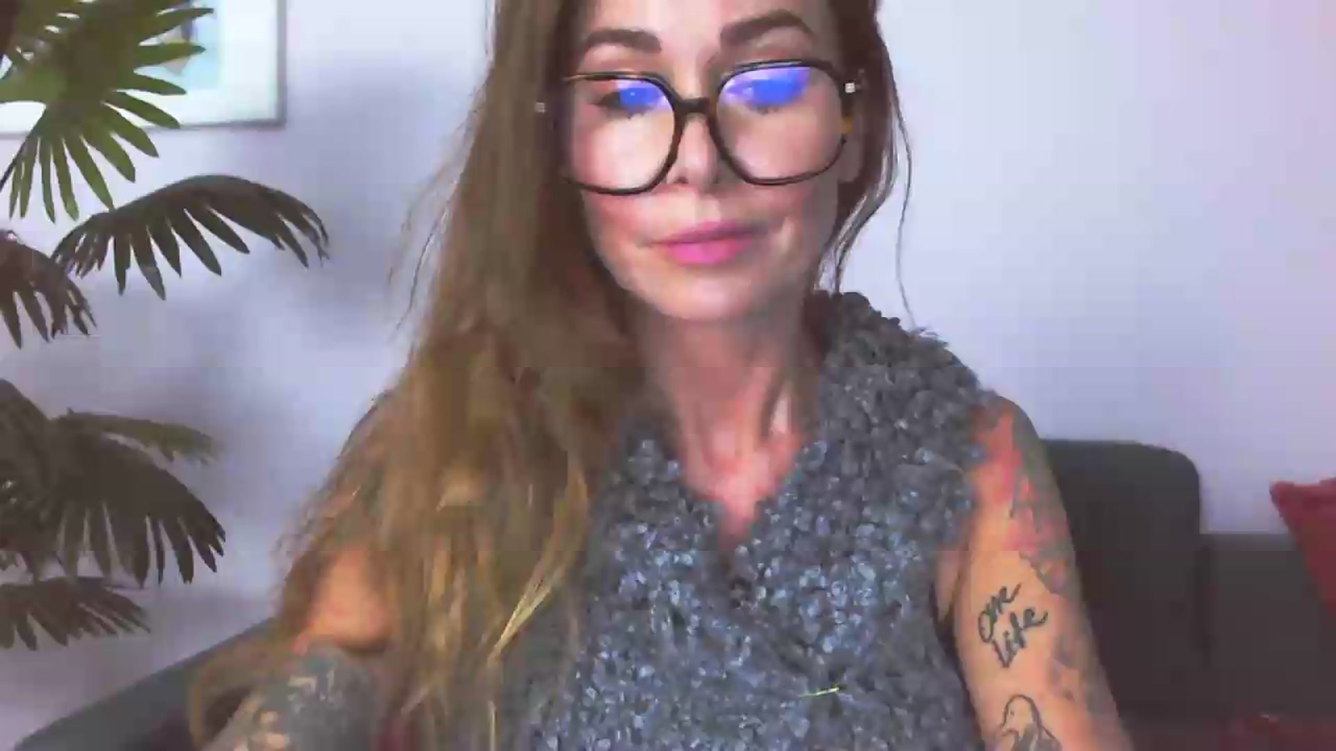 Gallery image thumbnail from Delilah_sweet's myfreecams stream on, 08/24/2026, 18:41 image 1 of 20