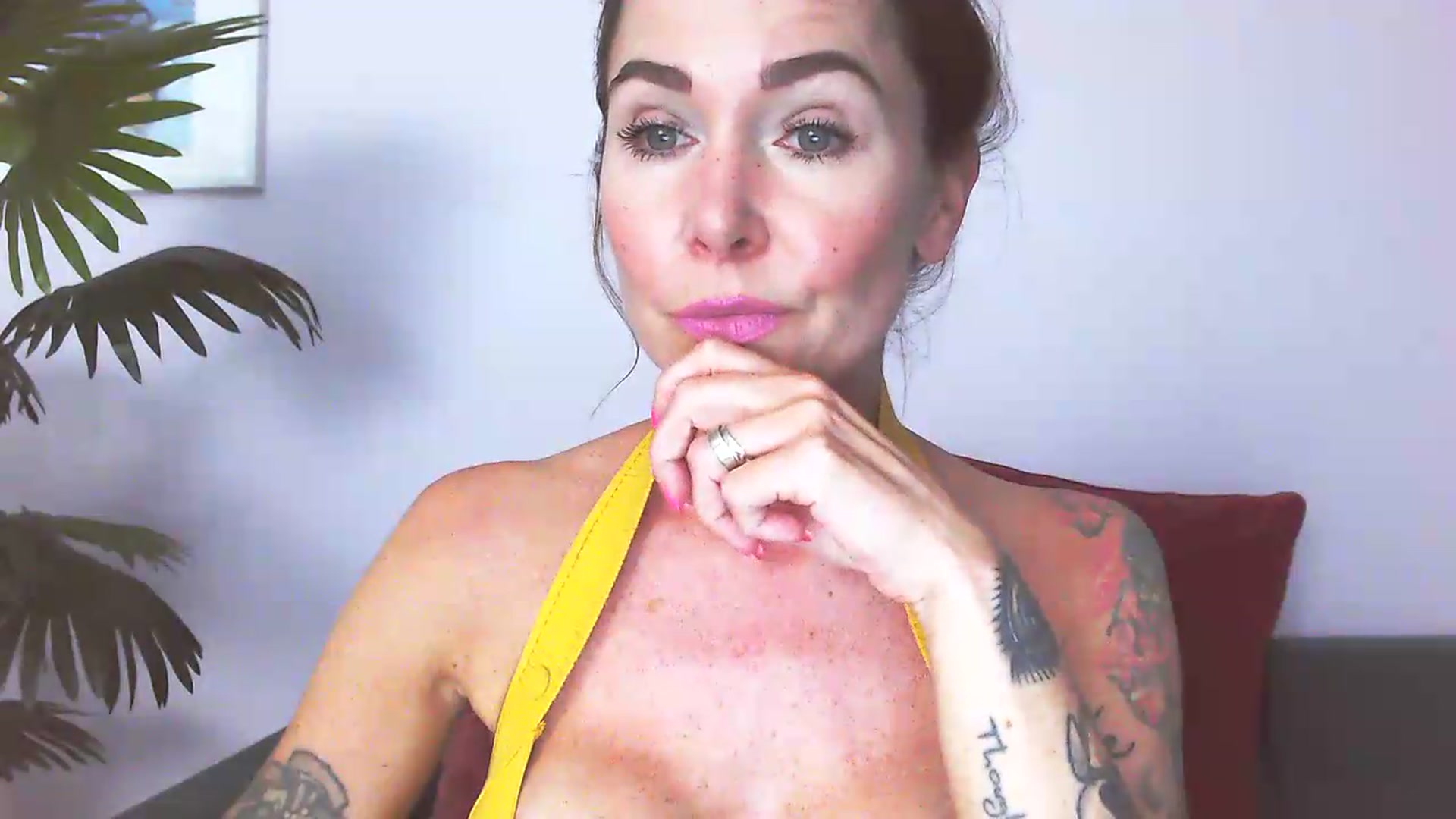 Gallery image thumbnail from Delilah_sweet's myfreecams stream on, 09/04/2026, 13:17 image 17 of 20