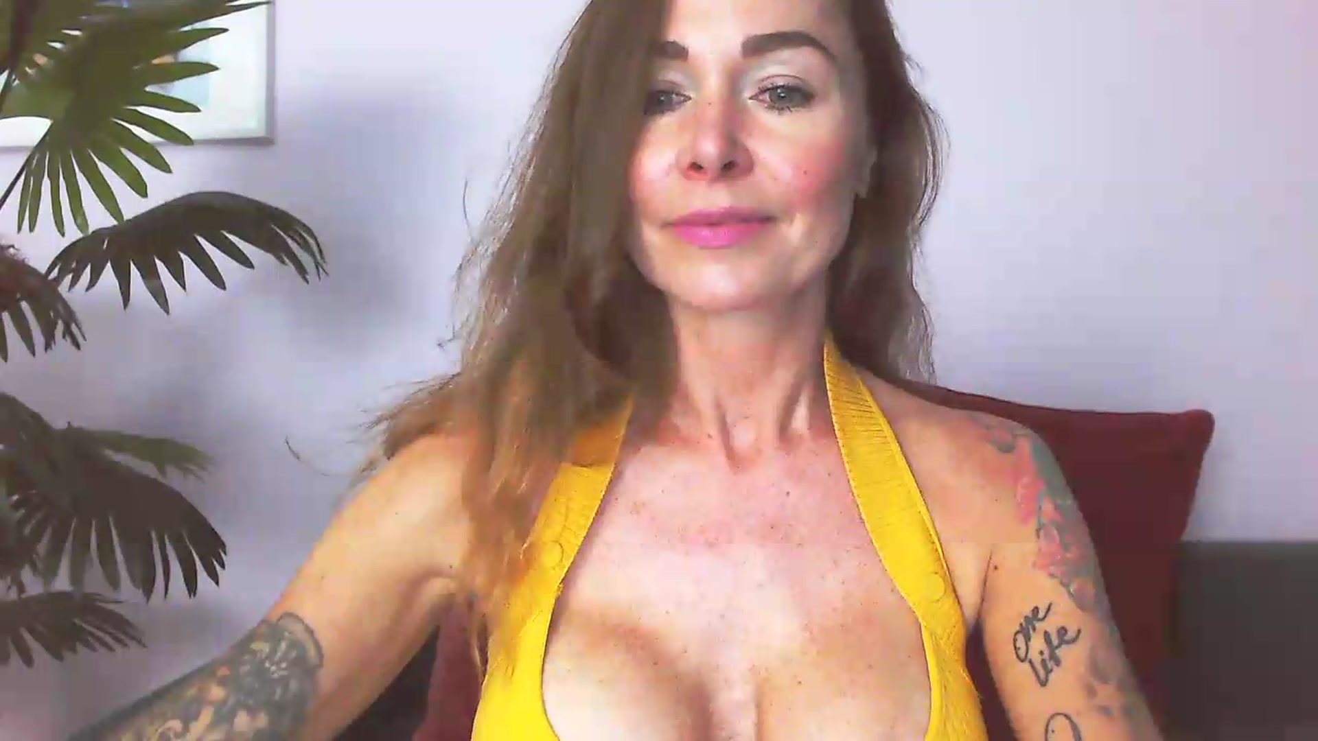 Gallery image thumbnail from Delilah_sweet's myfreecams stream on, 09/04/2026, 13:17 image 4 of 20