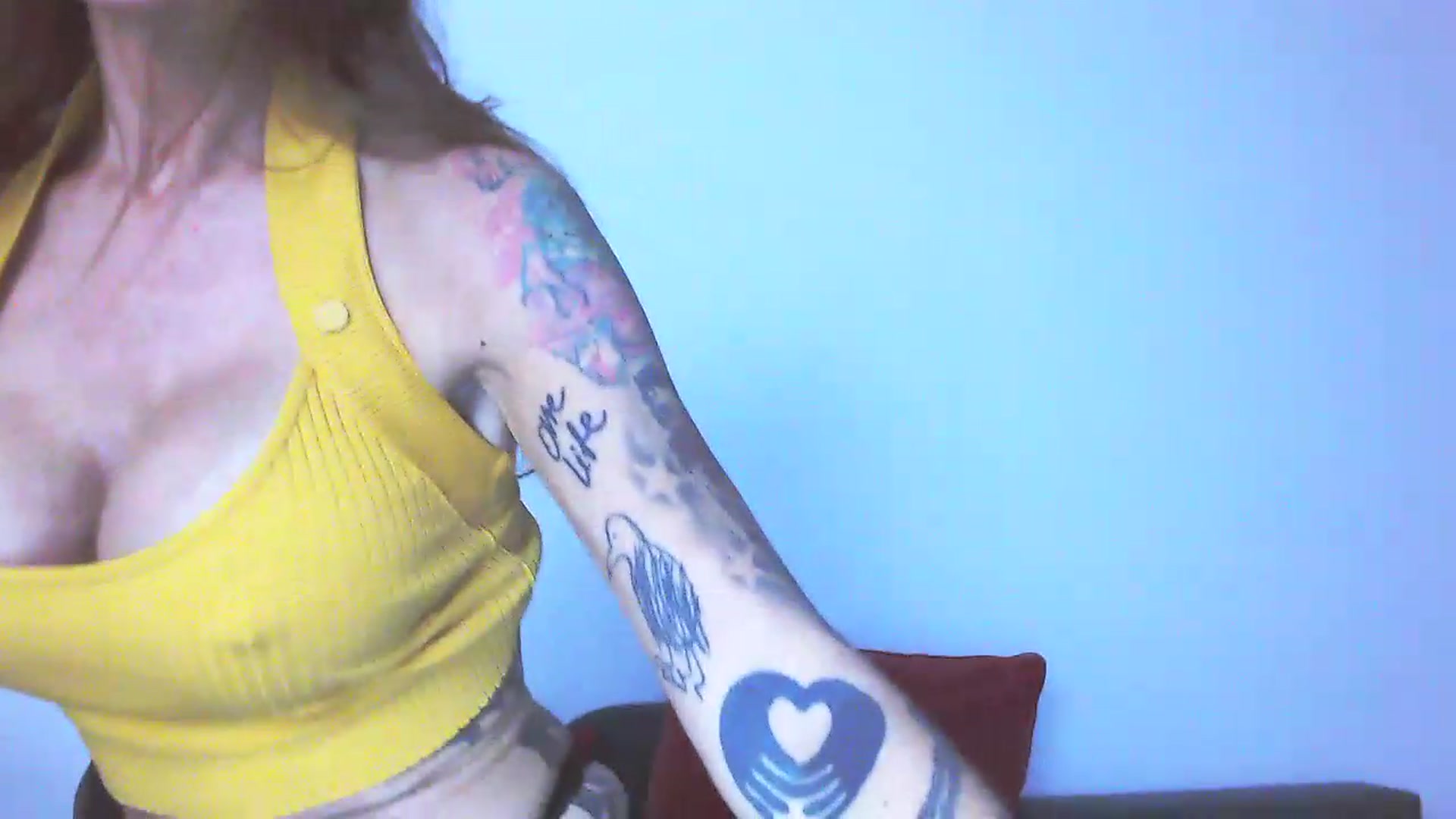 Gallery image thumbnail from Delilah_sweet's myfreecams stream on, 09/04/2026, 13:17 image 2 of 20
